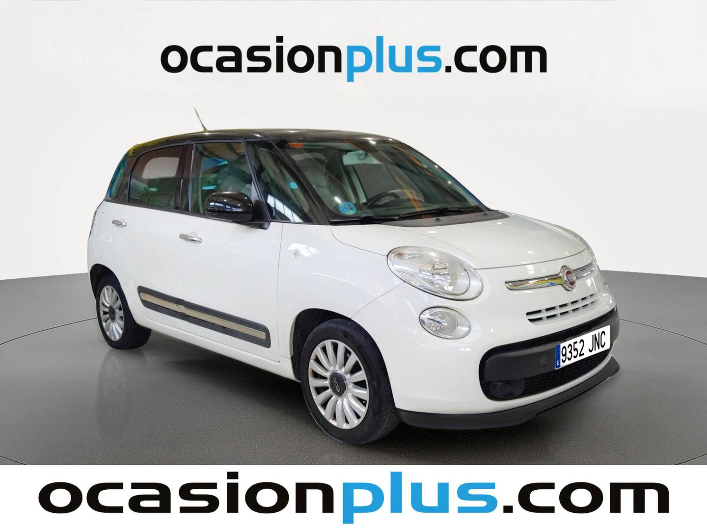 Foto delantera Fiat 500L Fiat 500L 1.4 16v Pop Star (95 CV) derecha