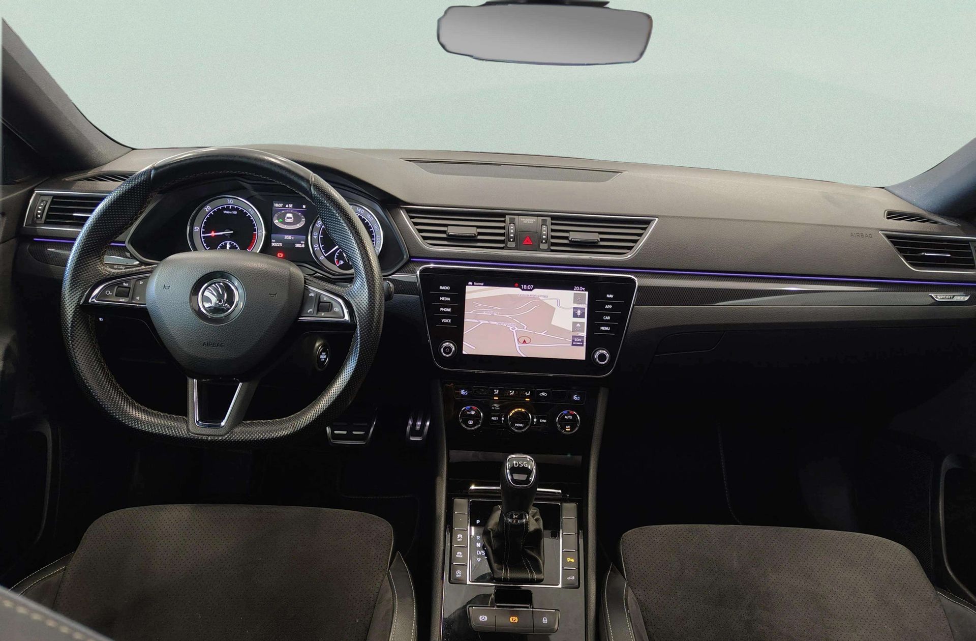Škoda Superb Combi 2.0 TDI Sport Line DSG - foto 7