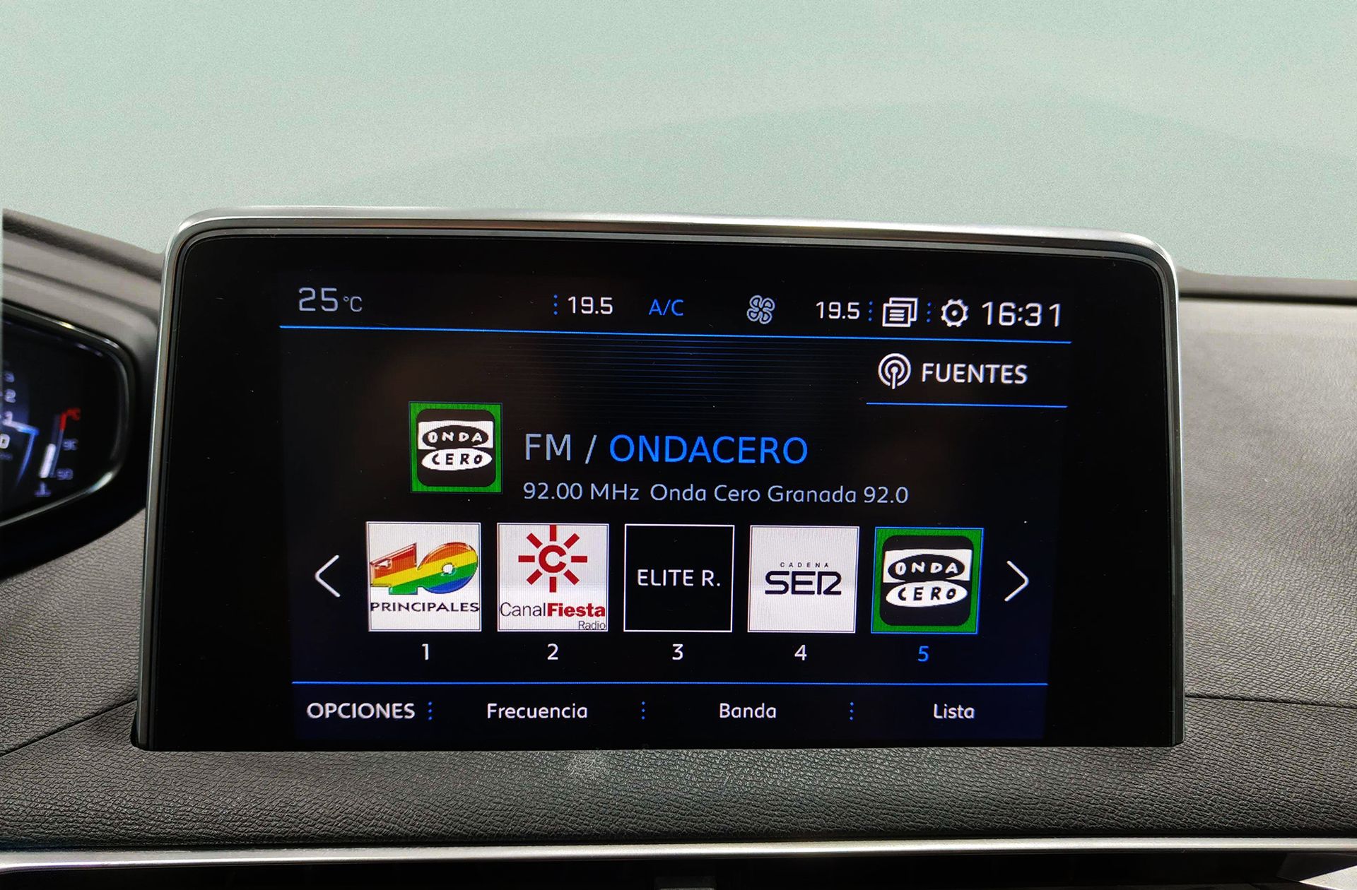 Peugeot 3008 PureTech 130 GT Line - foto 33