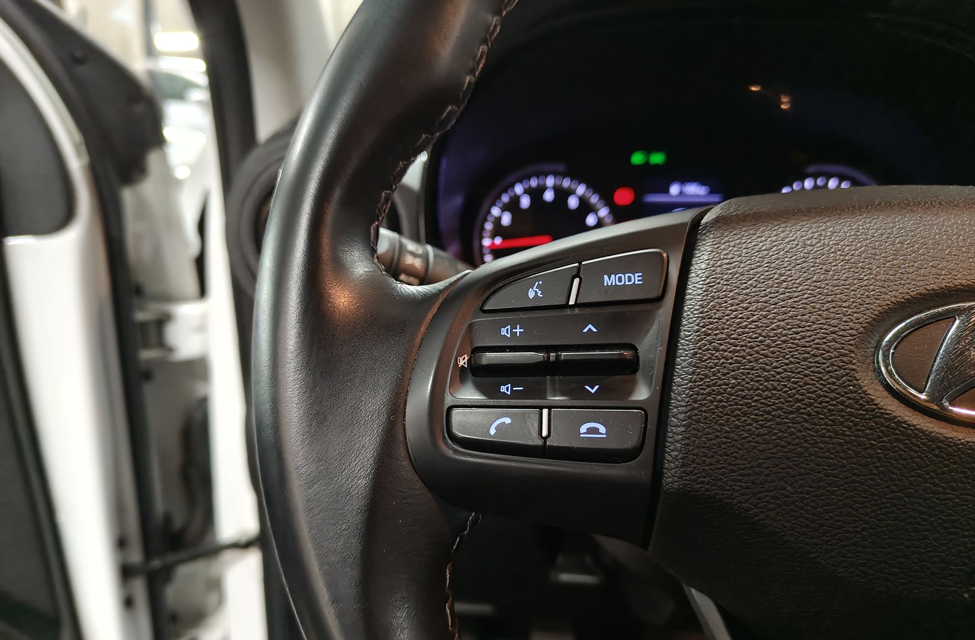 Hyundai i10 1.0 Klass - foto 23