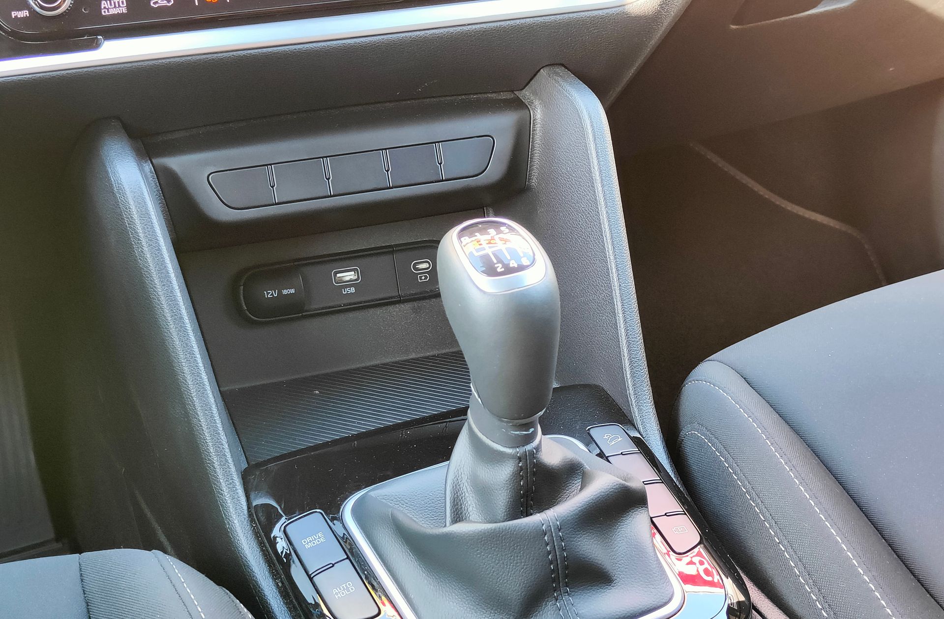 Kia Sportage 1.6 T-GDi Concept 4x2 - foto 5