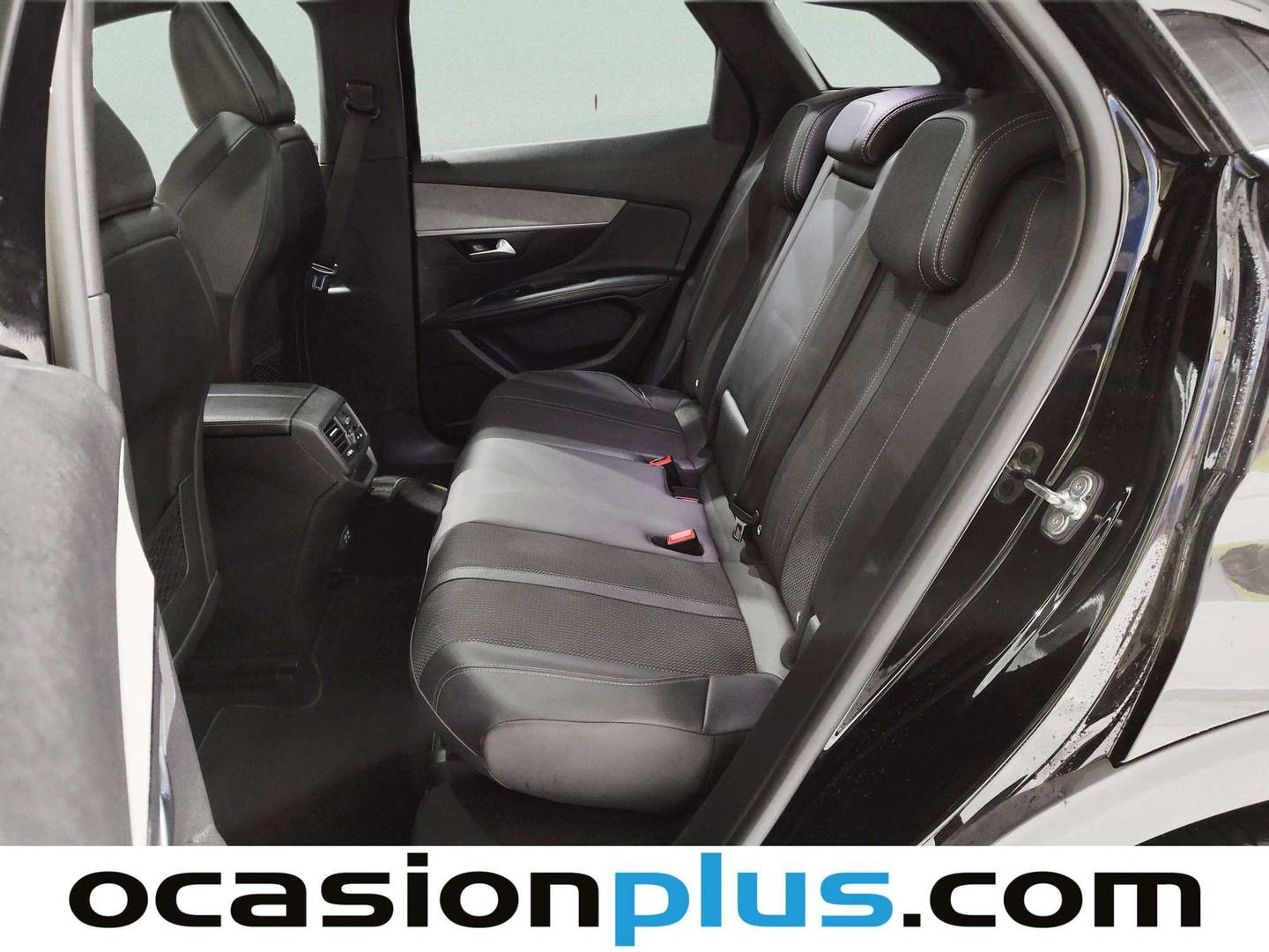 Foto Peugeot 3008 Peugeot 3008 PureTech 130 S&S GT EAT8 (130 CV)