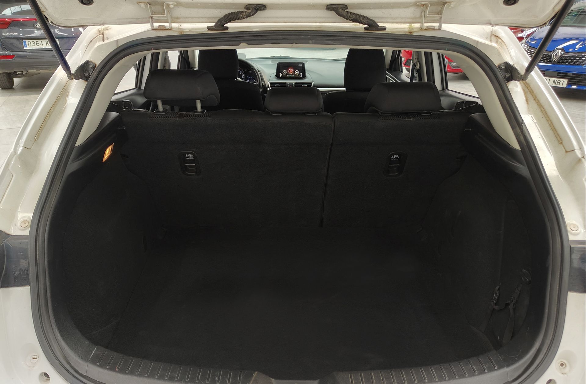 Mazda3 1.5 DE Black Tech Edition - foto 16