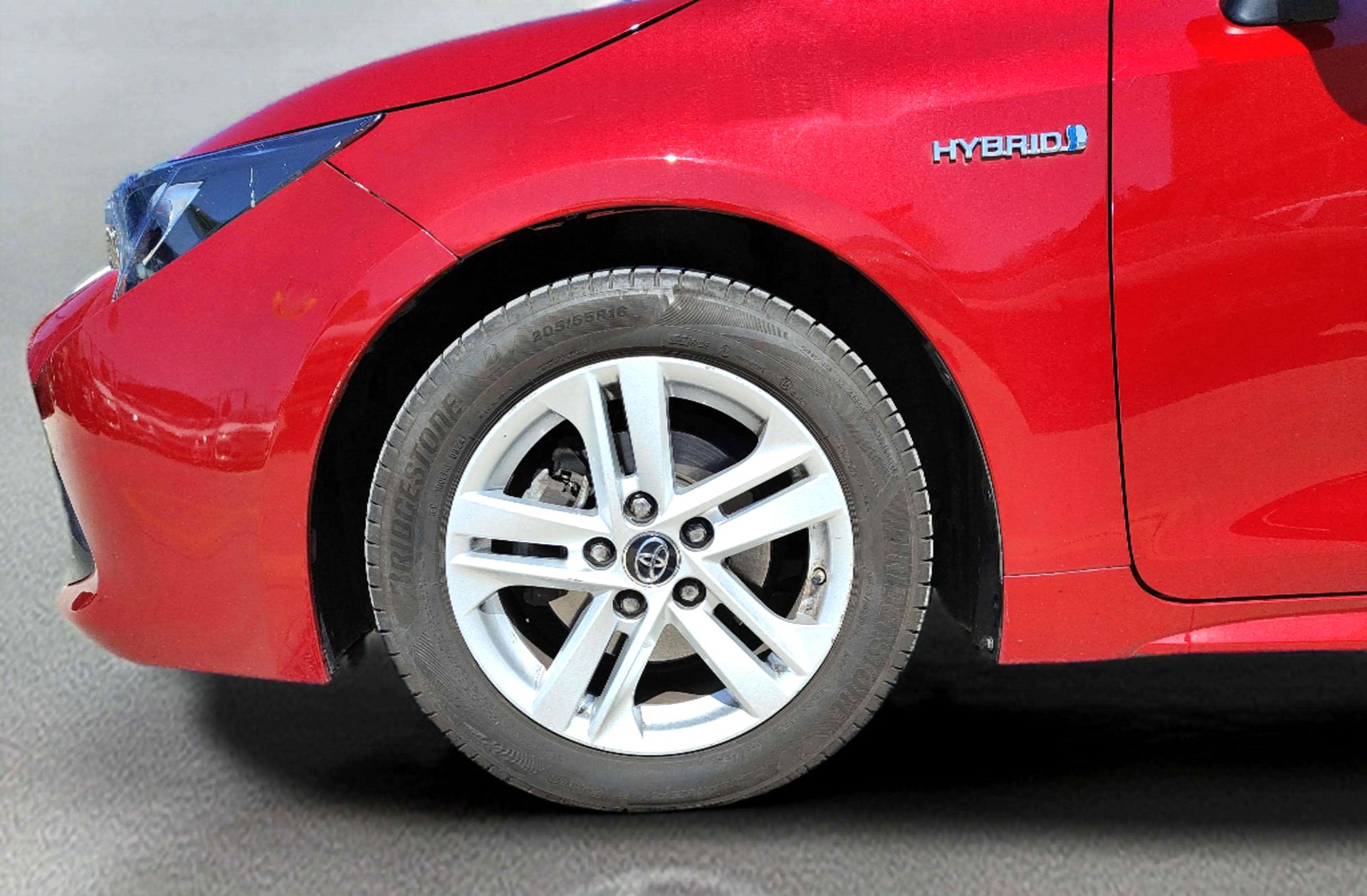 Toyota Corolla 1.8 125 Híbrido Active Tech E-CVT - foto 37
