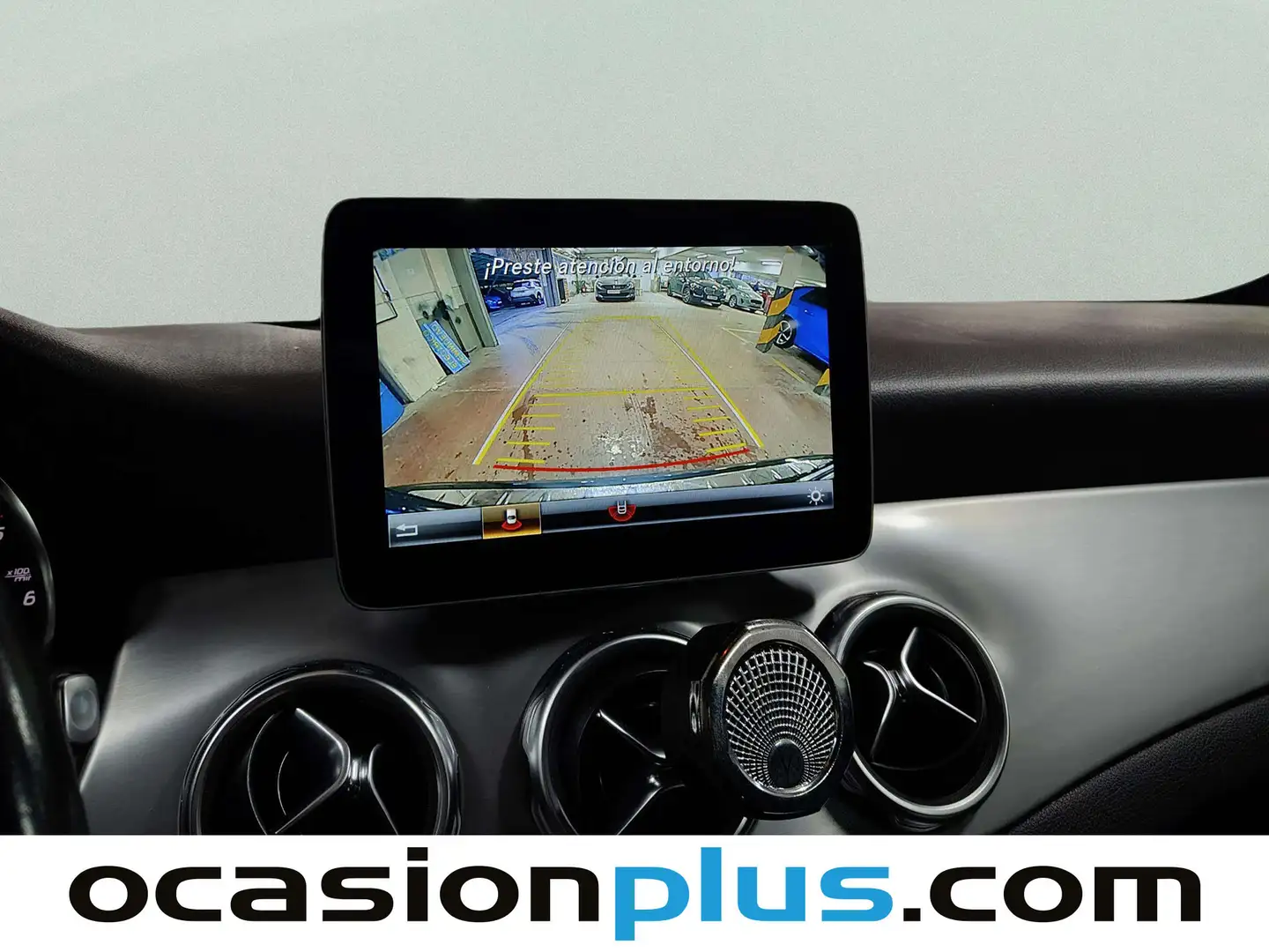 Foto Mercedes GLA Mercedes-Benz GLA GLA 200 d (136 CV) PACK AMG