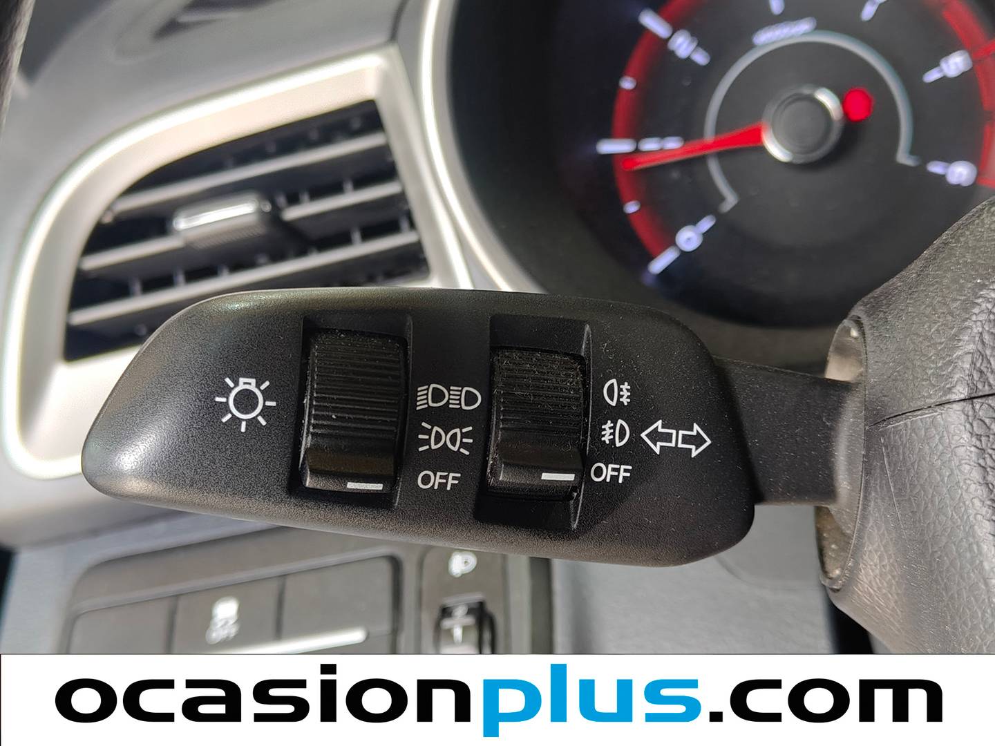 SsangYong Tivoli SsangYong Tivoli D16T Premium 4x2 (115 CV) de segunda mano