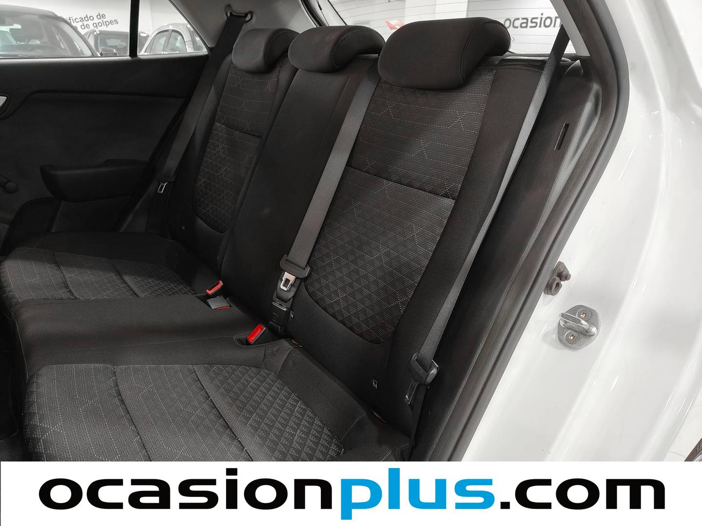 Foto asientos traseros KIA Rio KIA Rio 1.2 CVVT Concept (84 CV)