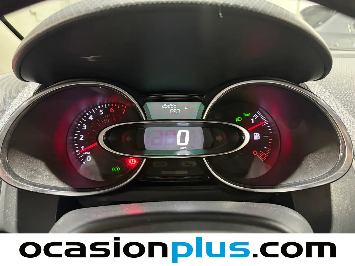 Foto Renault Clio Renault Clio Wolfnoir Energy TCe (90 CV)