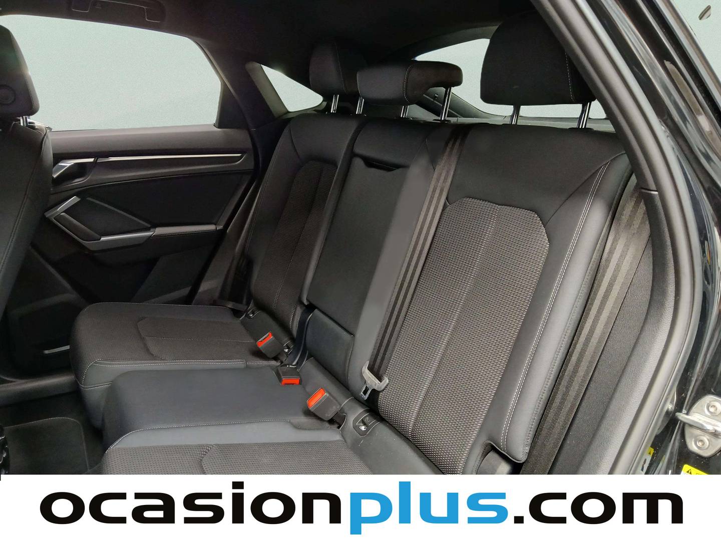 Foto asientos traseros Audi Q3 Sportback Audi Q3 Sportback Black line 35 TDI (150 CV) S tronic