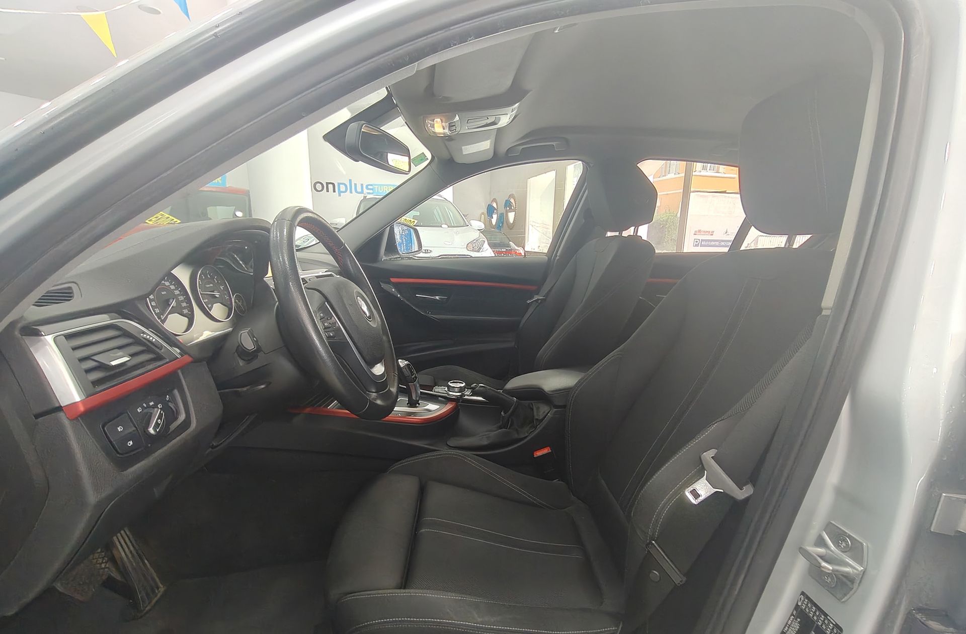 BMW Serie 3 320i - foto 9