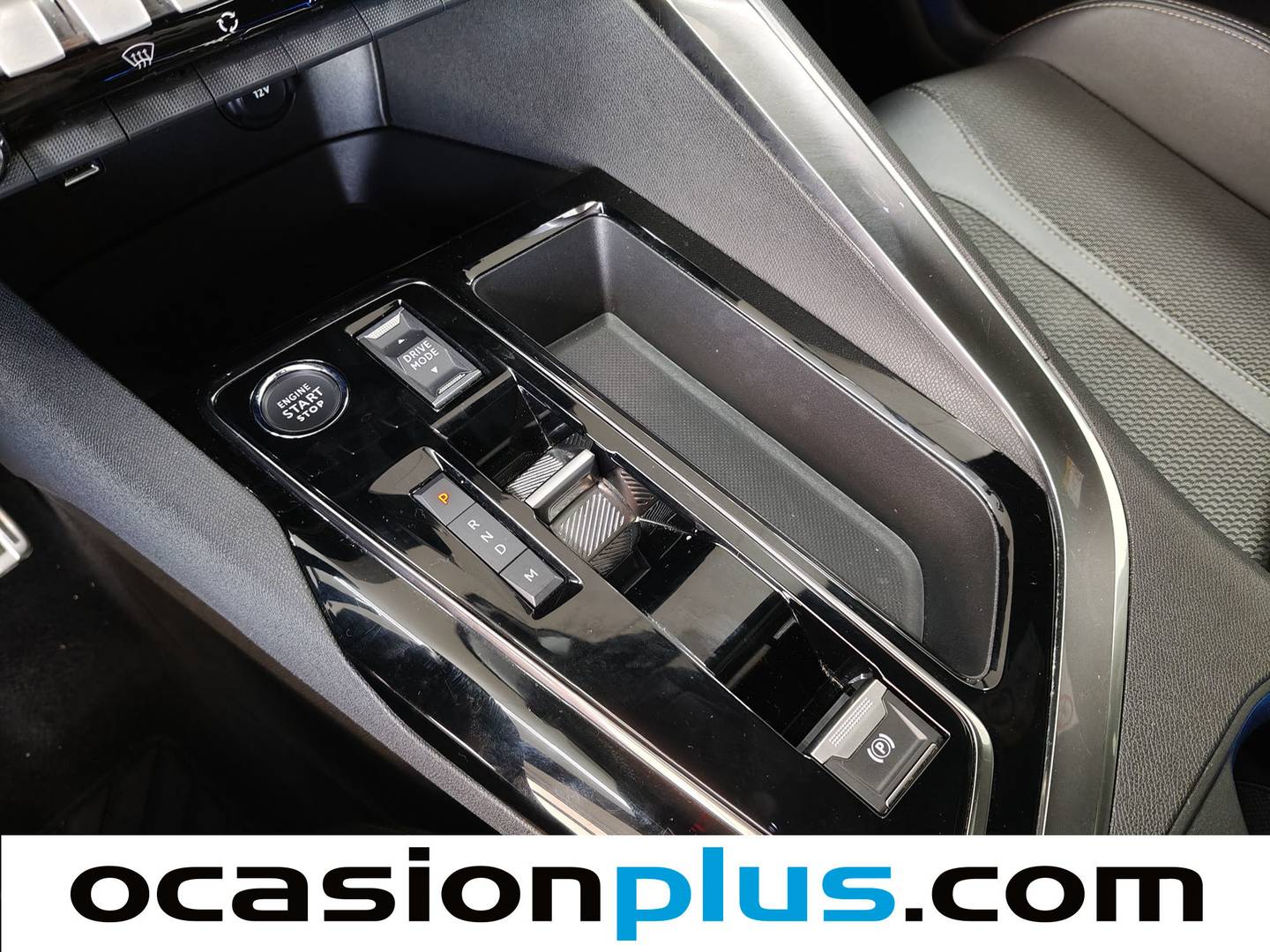 Foto Peugeot 3008 Peugeot 3008 PureTech 130 S&S GT EAT8  (130 CV)