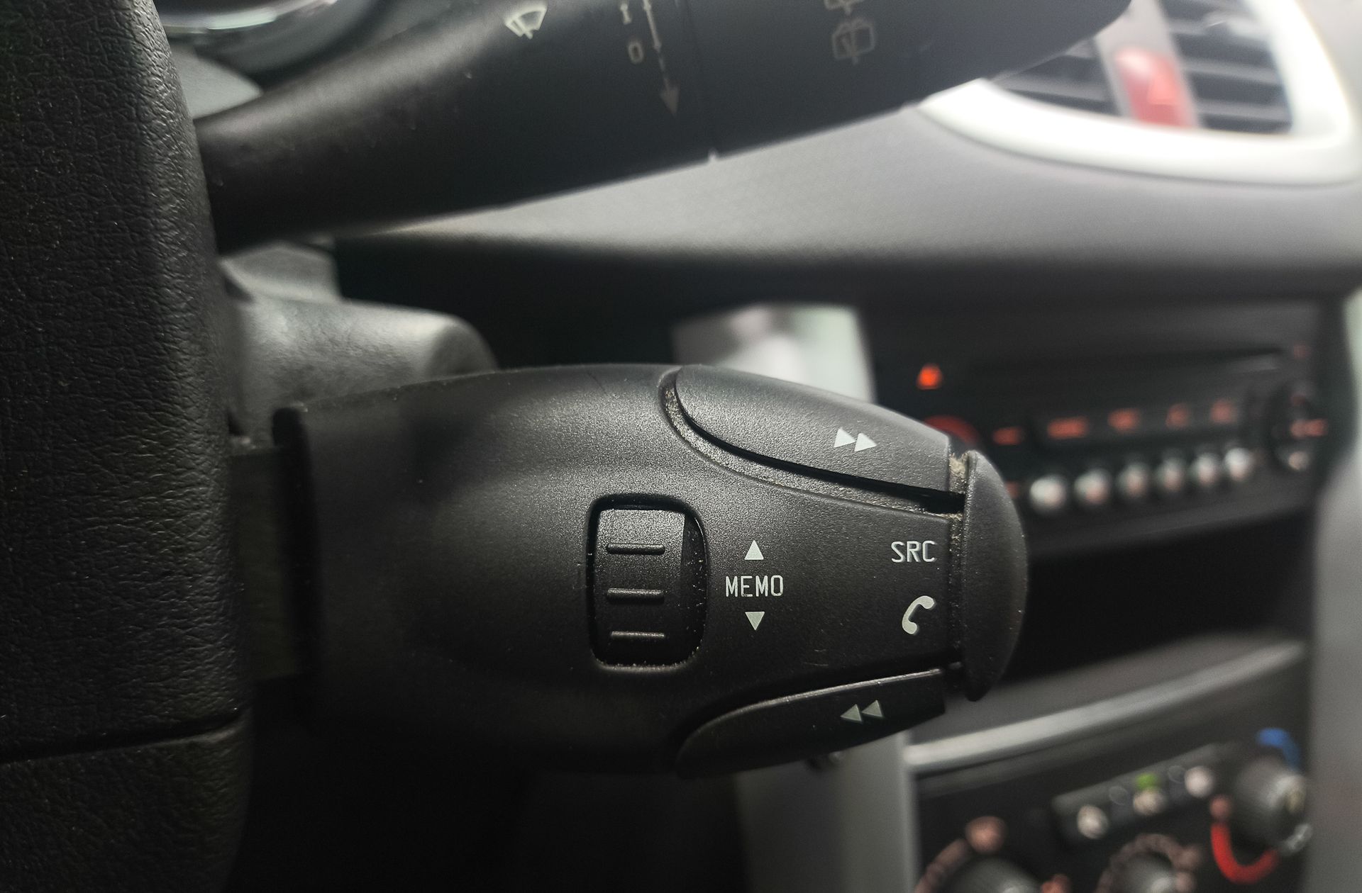 Peugeot 207 SW 1.6 HDi Active FAP - foto 23