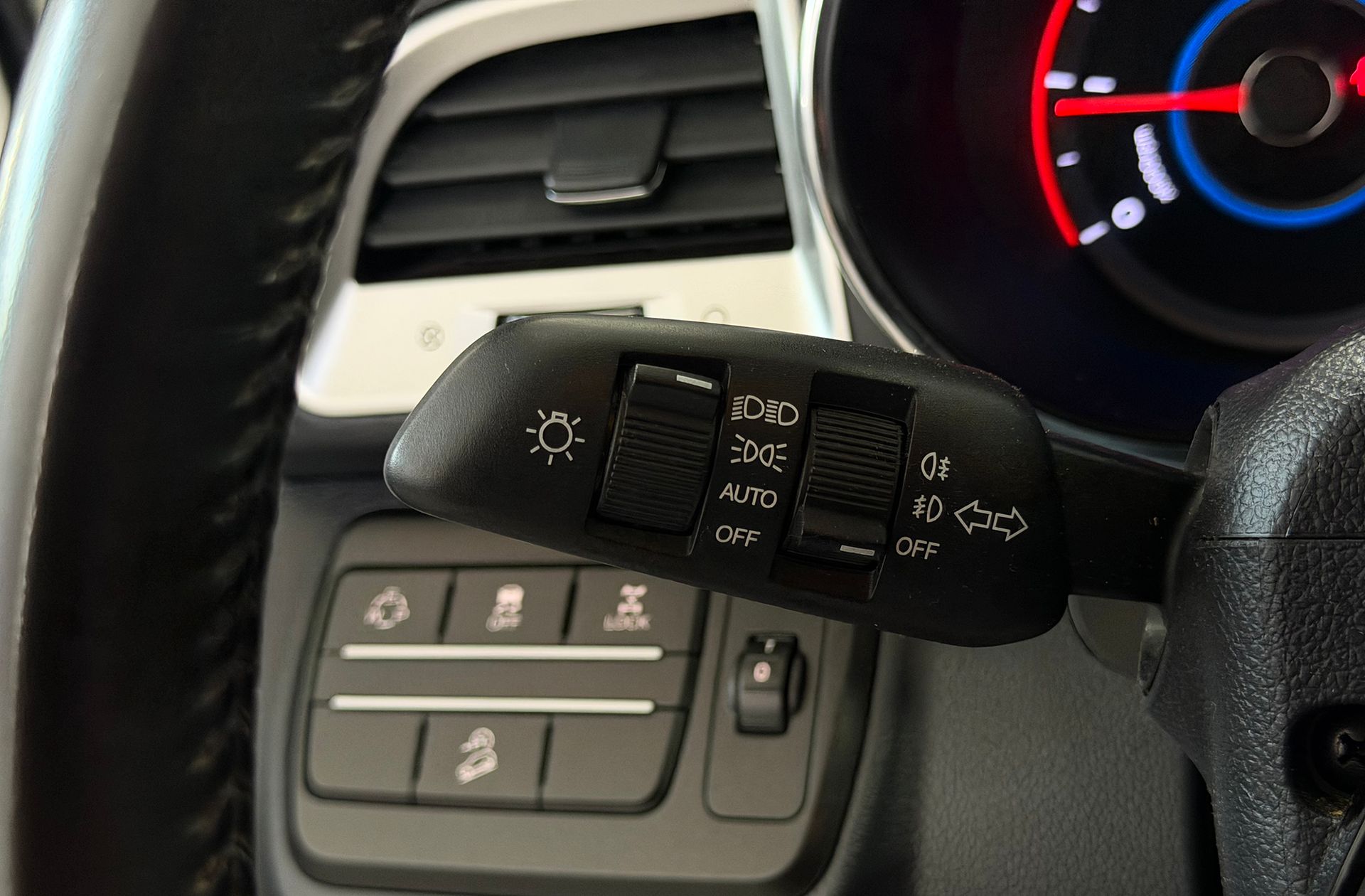 SsangYong Tivoli D16T Limited 4x4 - foto 28