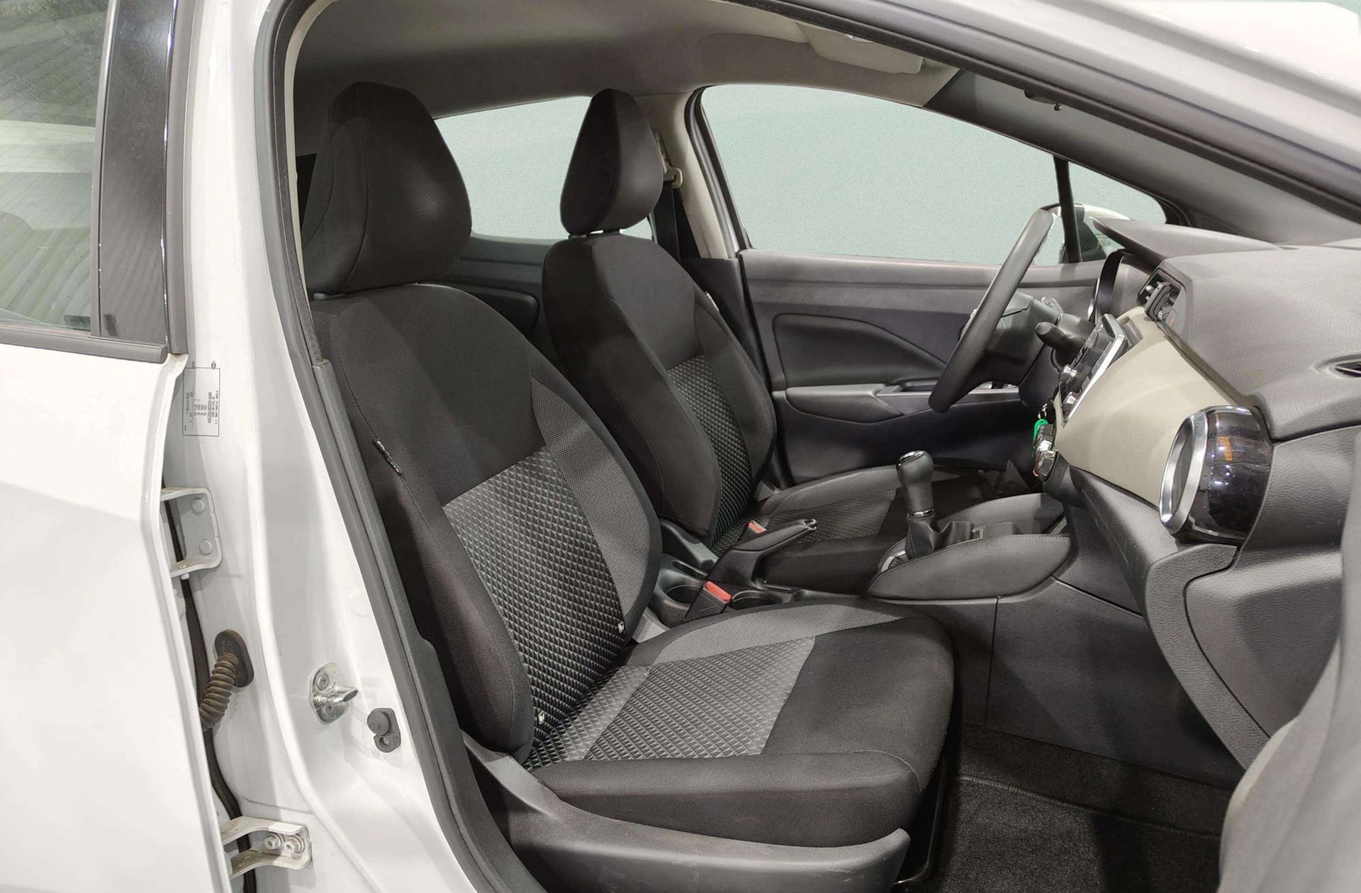 Nissan Micra IG-T Visia - foto 14