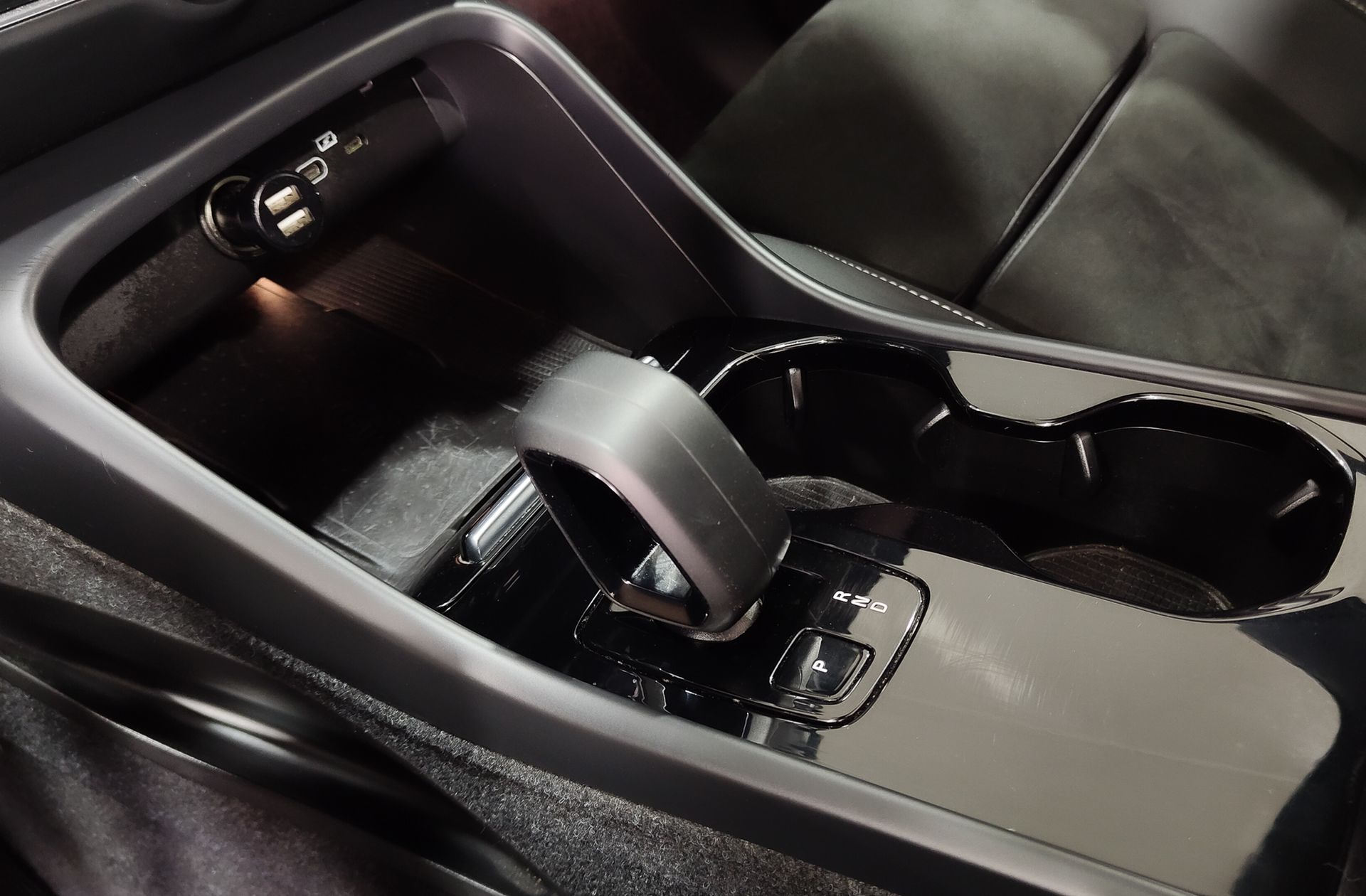 Volvo XC40 P8 Recharge Ultimate - foto 5