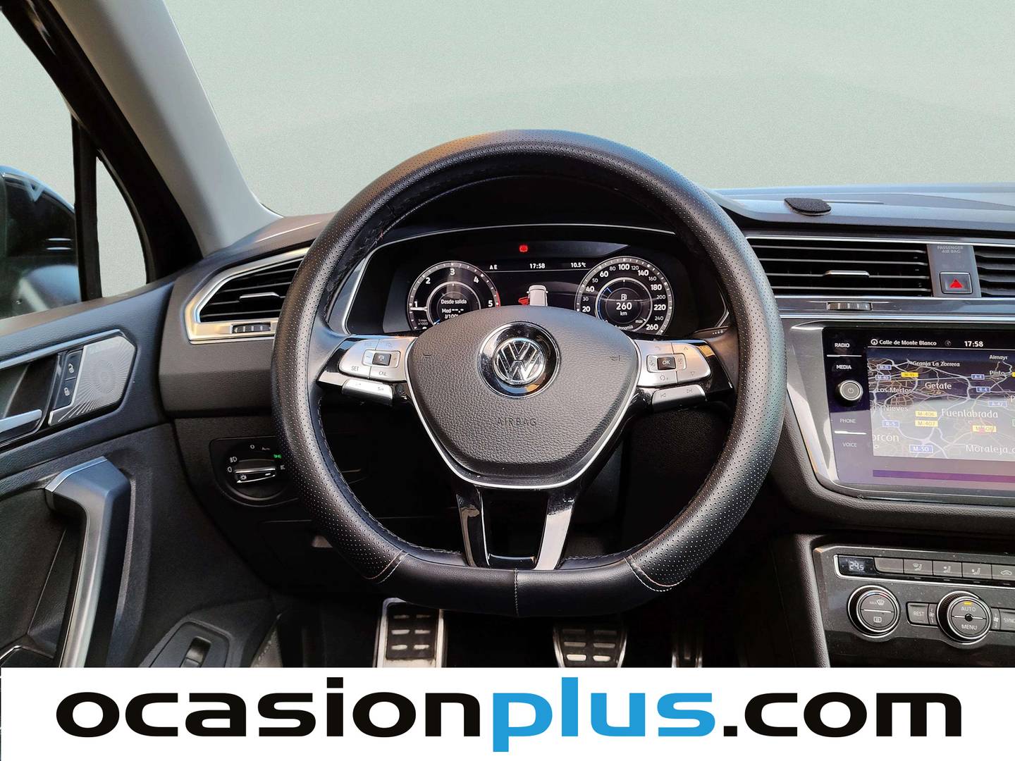 Foto Volkswagen Tiguan Volkswagen Tiguan Sport 2.0 TDI (150 CV) DSG Pack R-Line