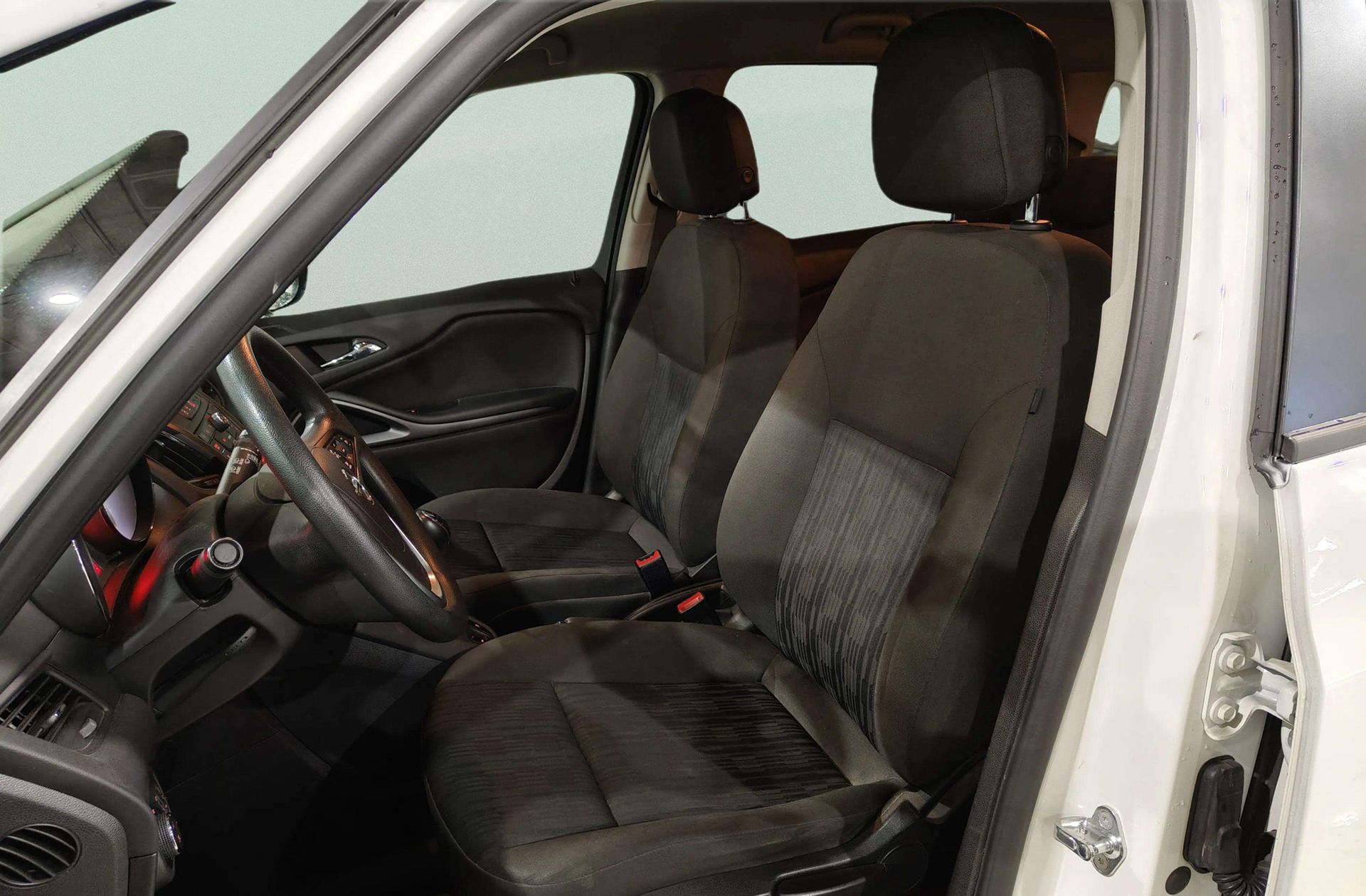 Opel Zafira 1.4 Turbo Expression - foto 9