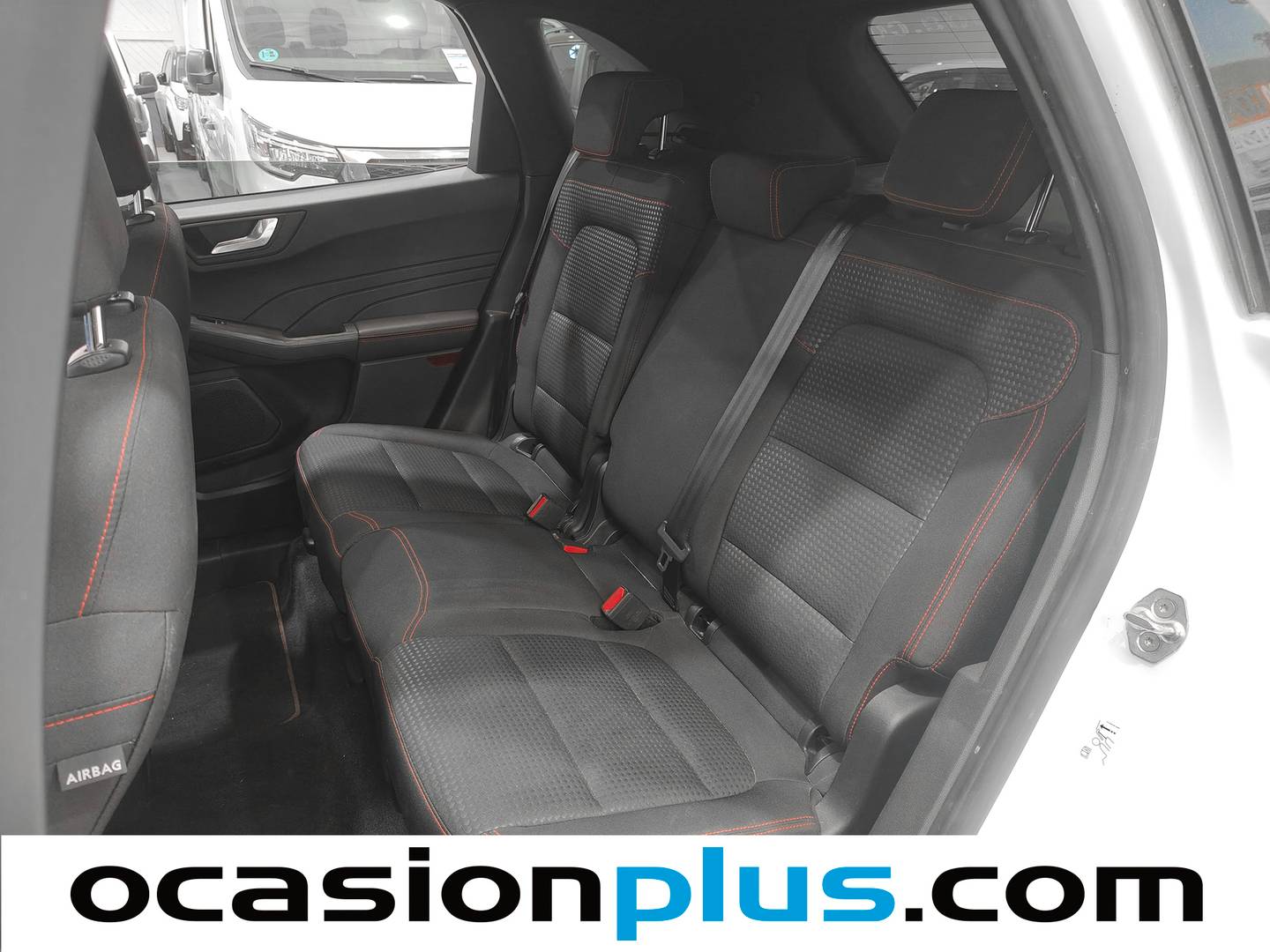 Foto asientos traseros Ford Kuga Ford Kuga 2.5 Duratec FHEV ST-Line Auto (190 CV)