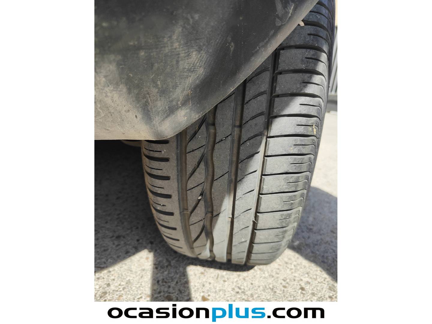 Nissan JUKE Nissan Juke 1.6 Acenta Connect 4X2 CVT (117 CV) de segunda mano