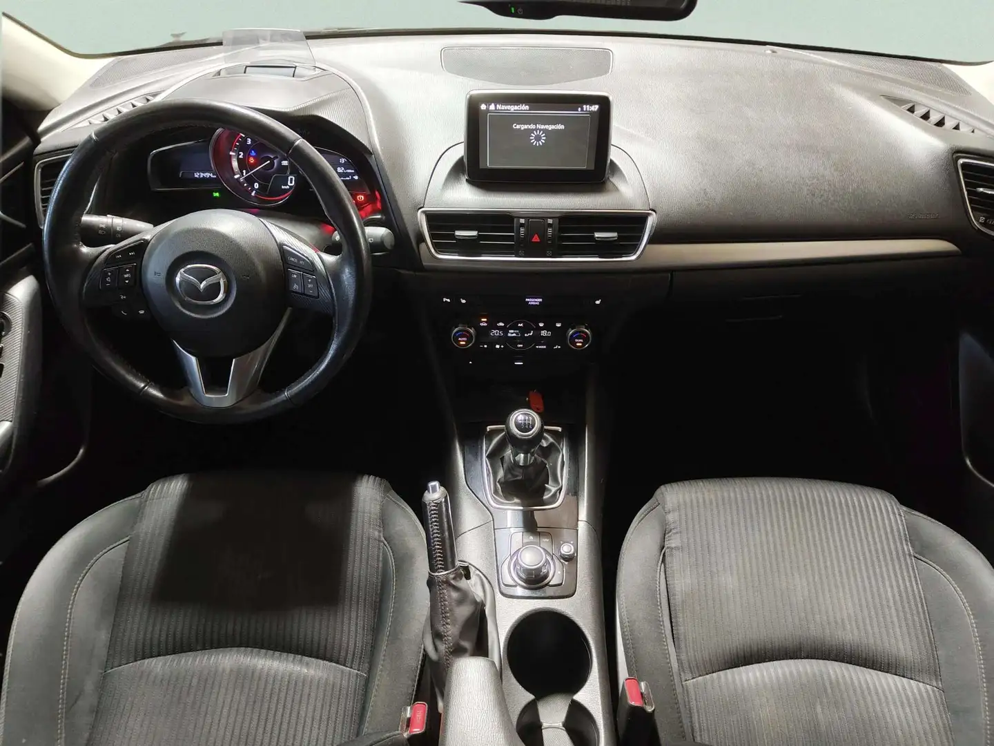 Foto Mazda Mazda3 Mazda Mazda 3 1.5 DE MT Luxury+Nav SportSedan (105 CV)