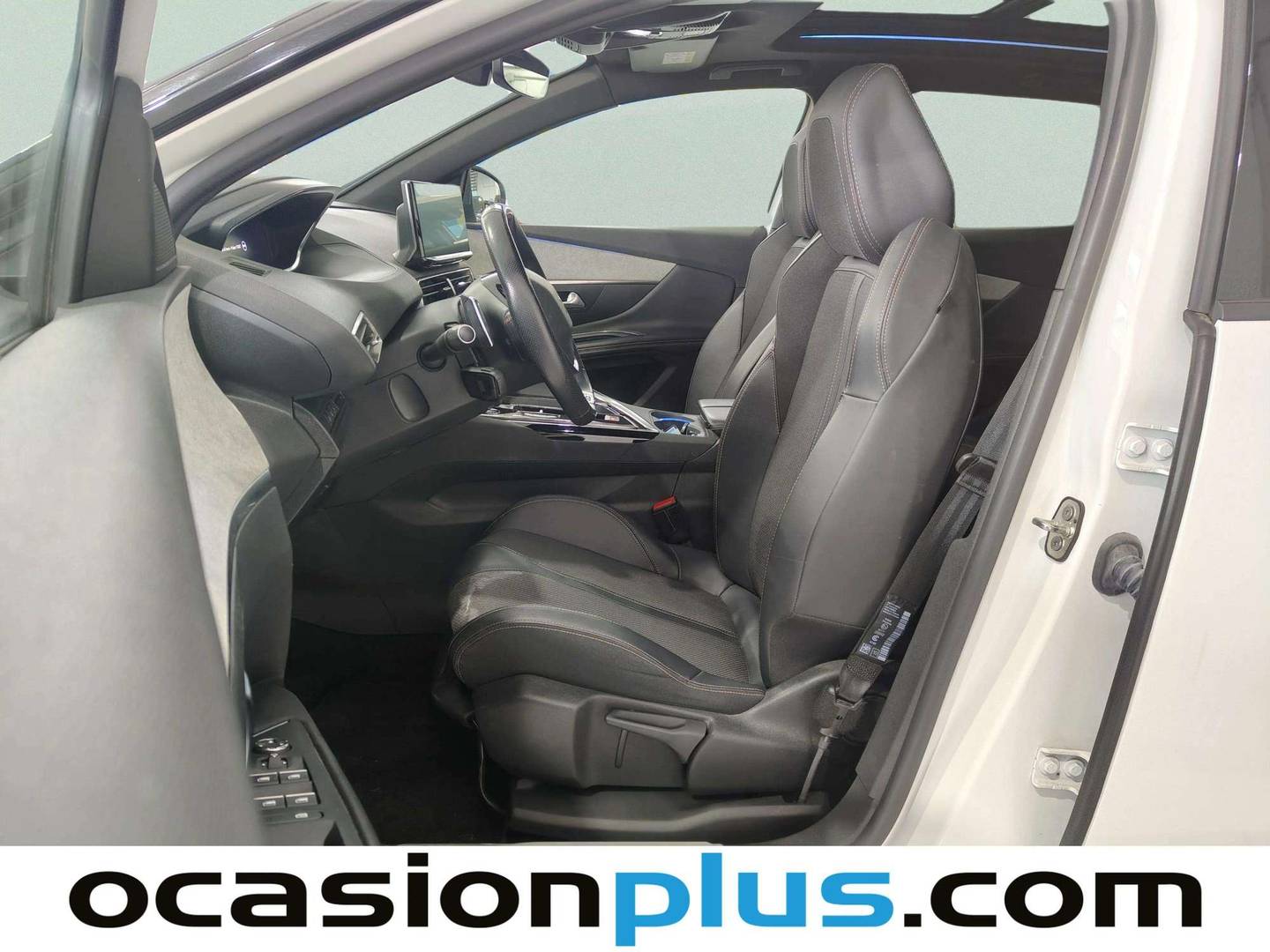 Foto Peugeot 3008 Peugeot 3008 PureTech 130 S&S GT EAT8 (130 CV)