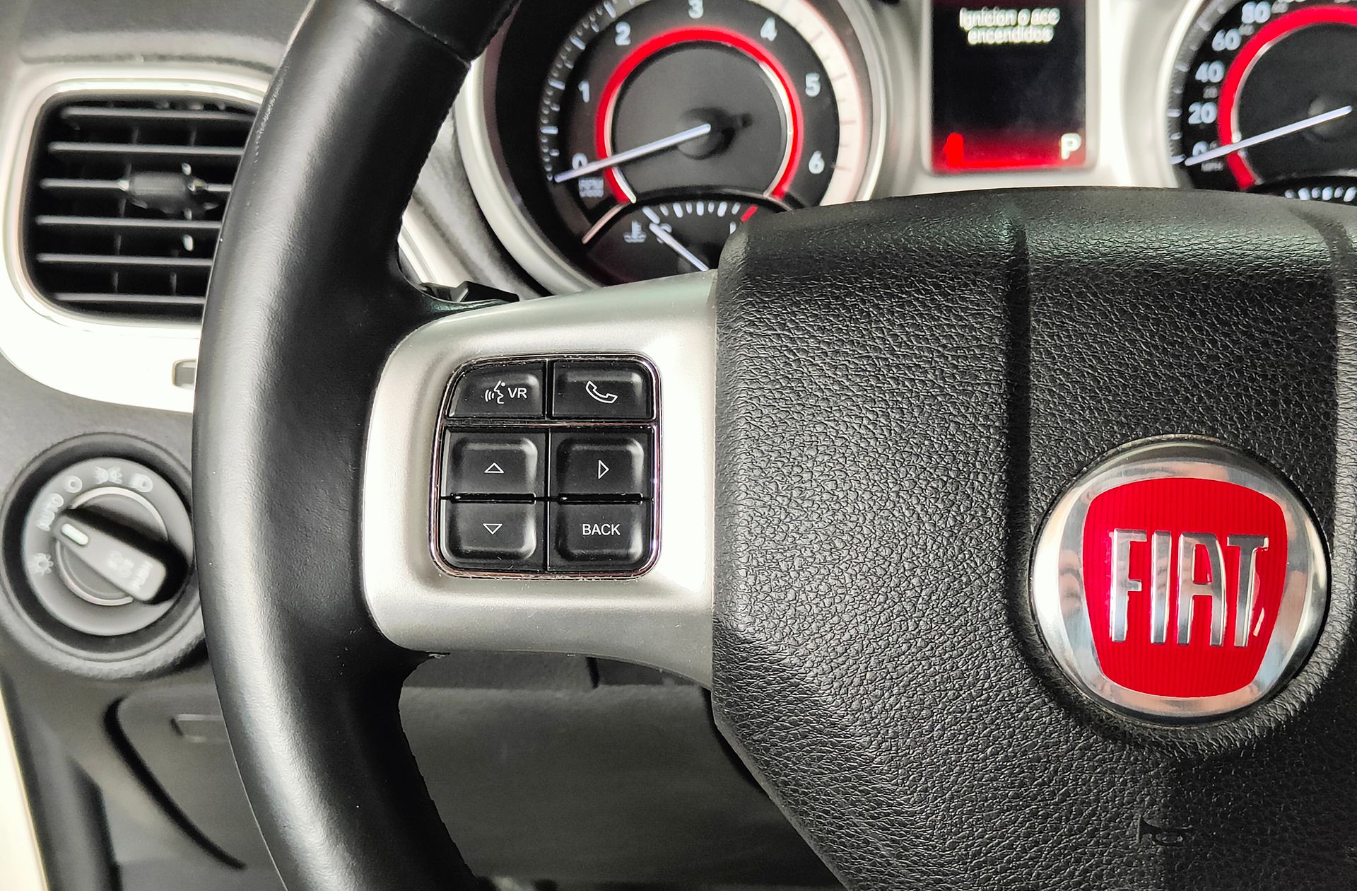 Fiat Freemont 2.0 16v Diesel Lounge AWD 7 plazas - foto 26