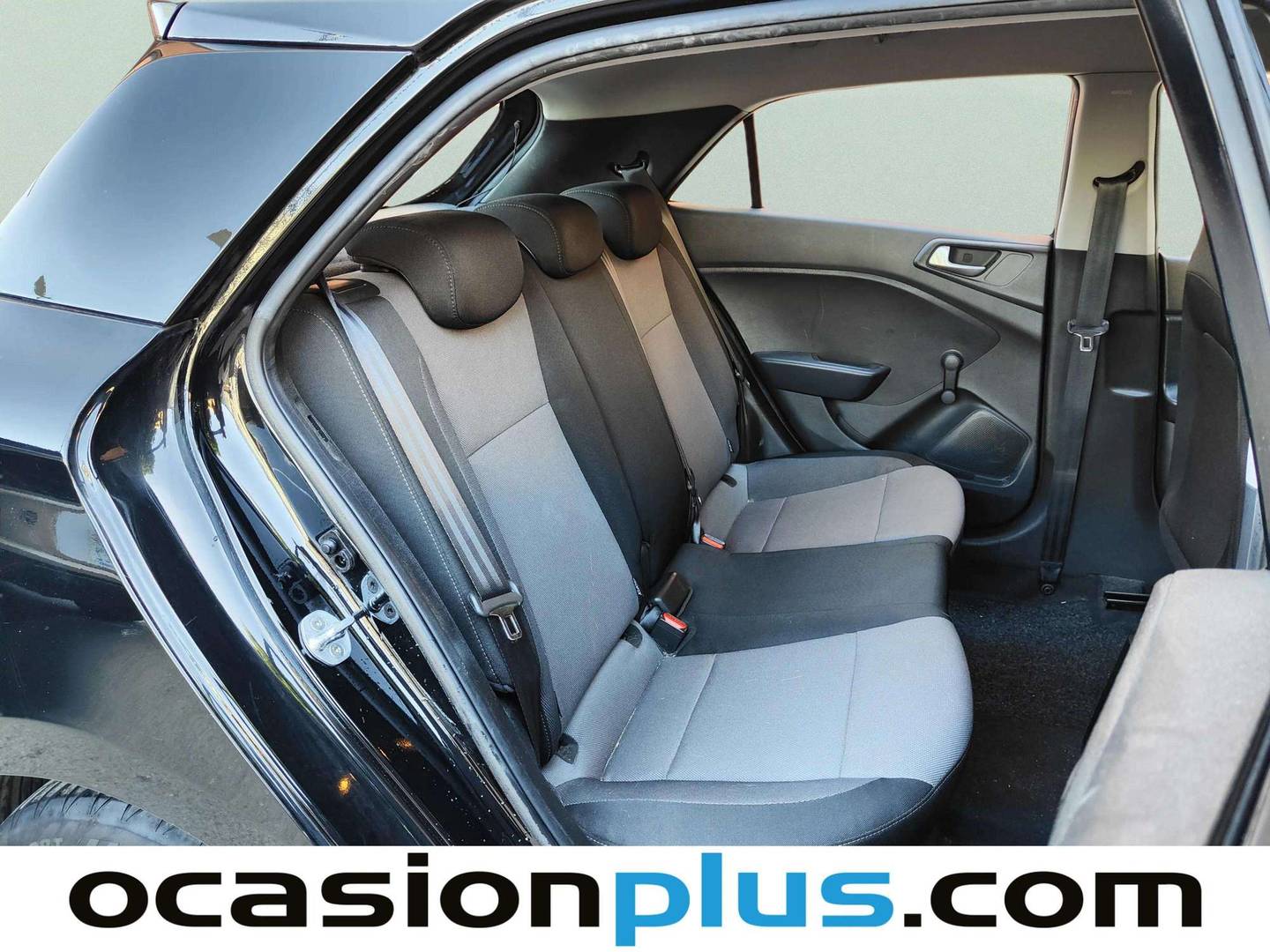 Hyundai i20 Hyundai i20 1.2 MPI Essence LE (75 CV) al mejor precio