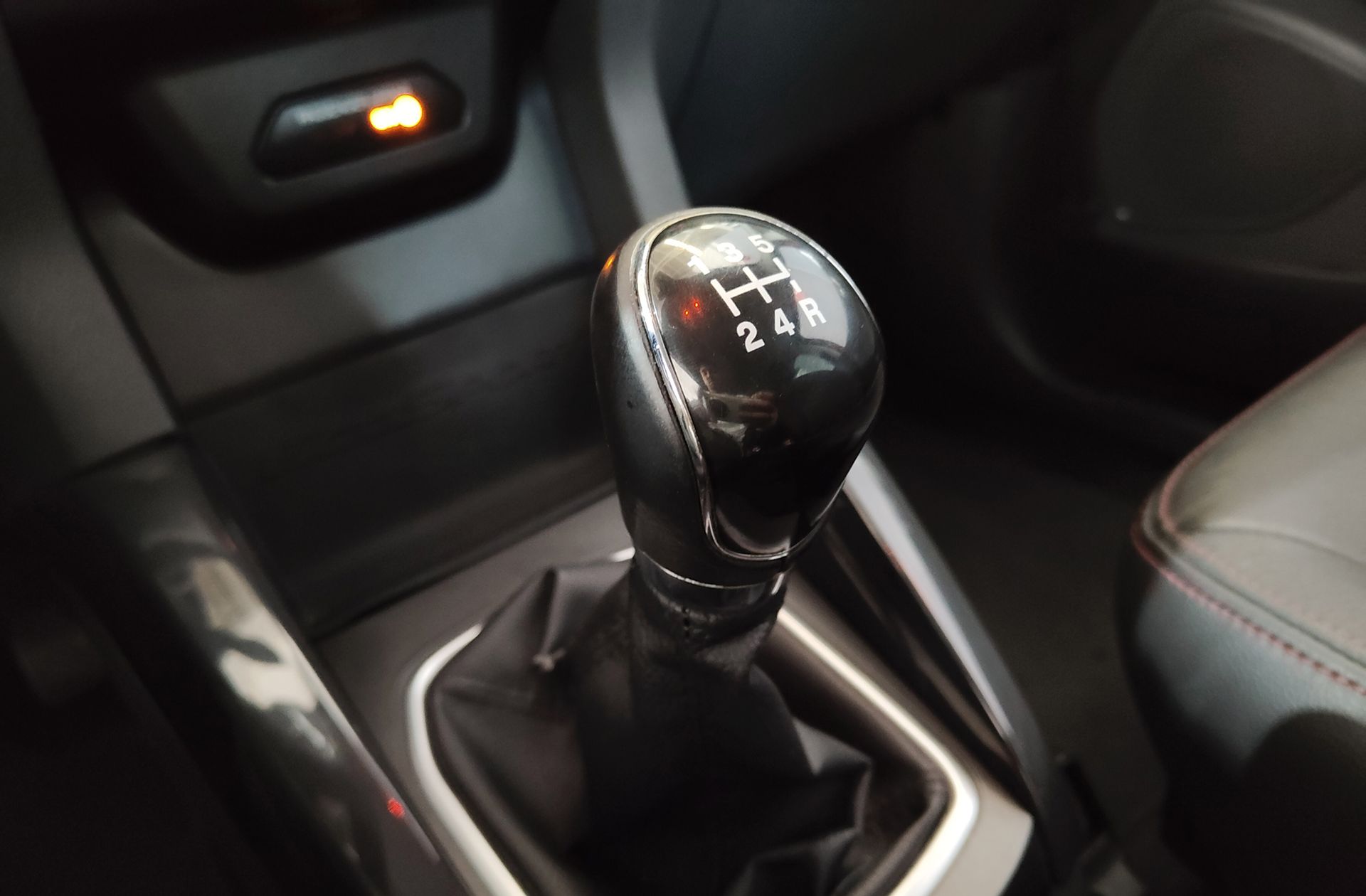 Ford EcoSport 1.5 TDCi Titanium - foto 5