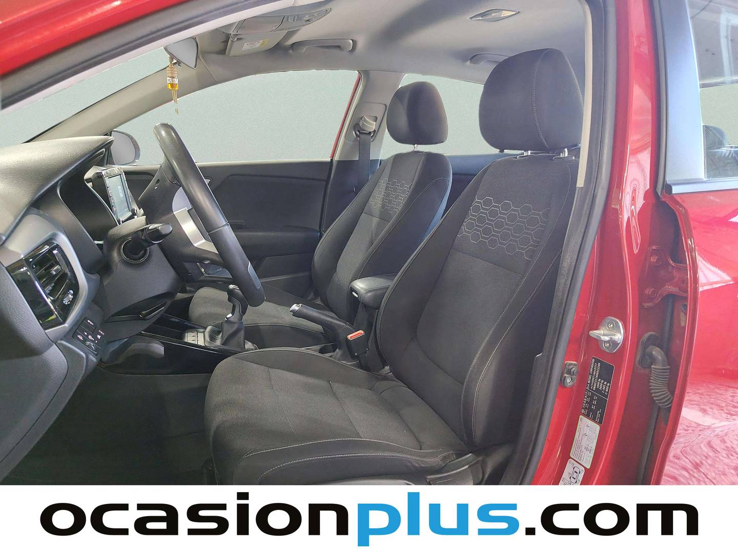 Foto asientos delanteros KIA Rio KIA Rio 1.0 T-GDi Drive (100 CV)