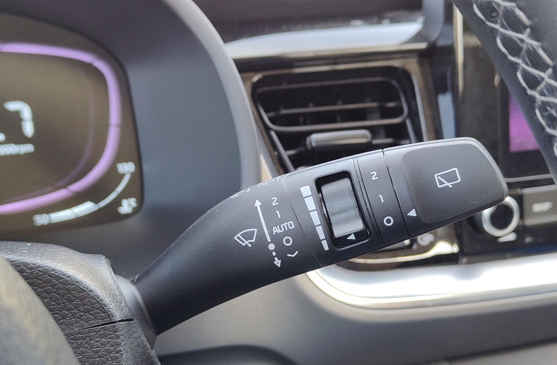 Kia Stonic 1.2 DPi Drive - foto 27