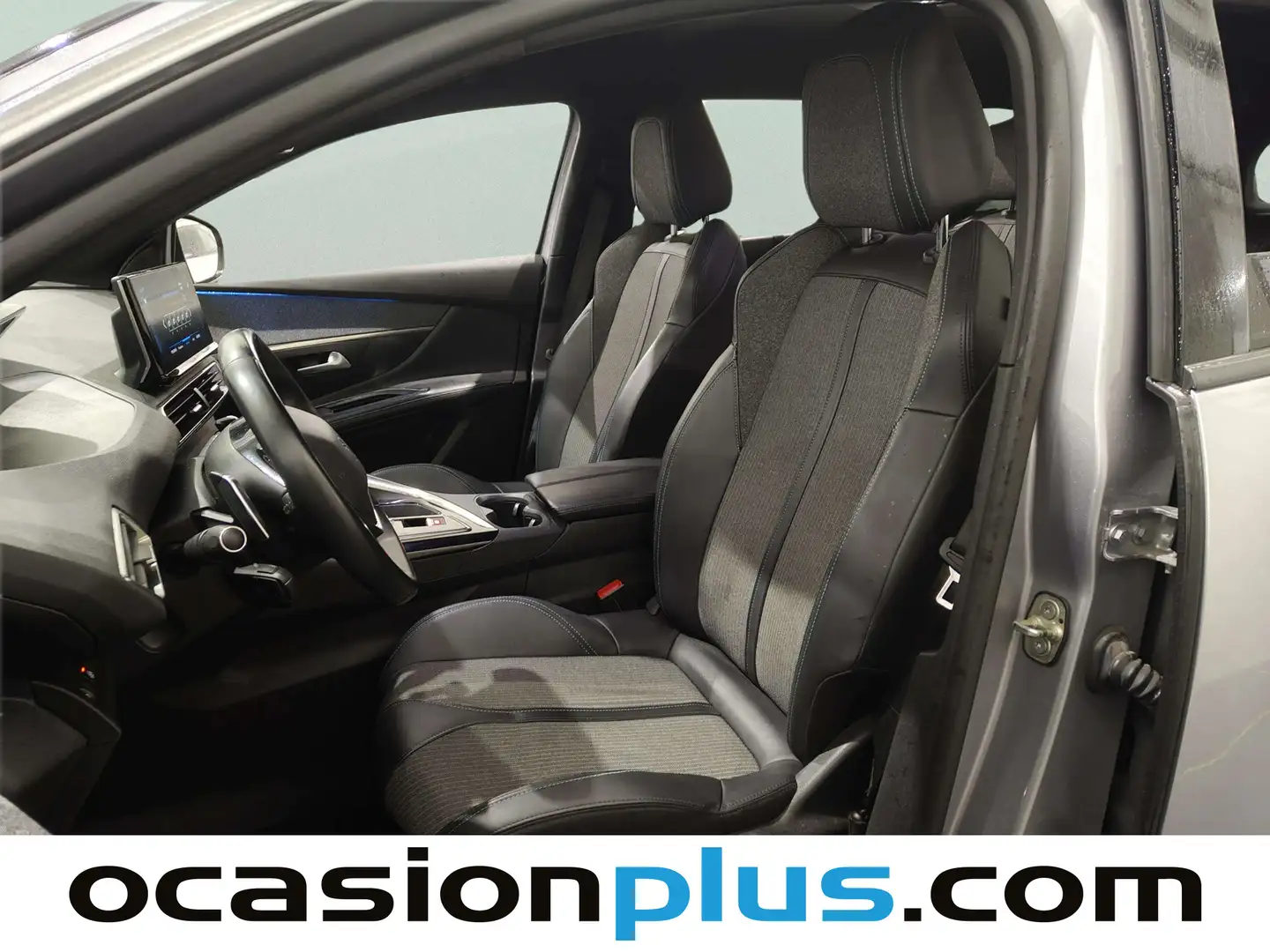 Foto Peugeot 5008 Peugeot 5008 PureTech 130 S&S Allure Pack EAT8 (130 CV)