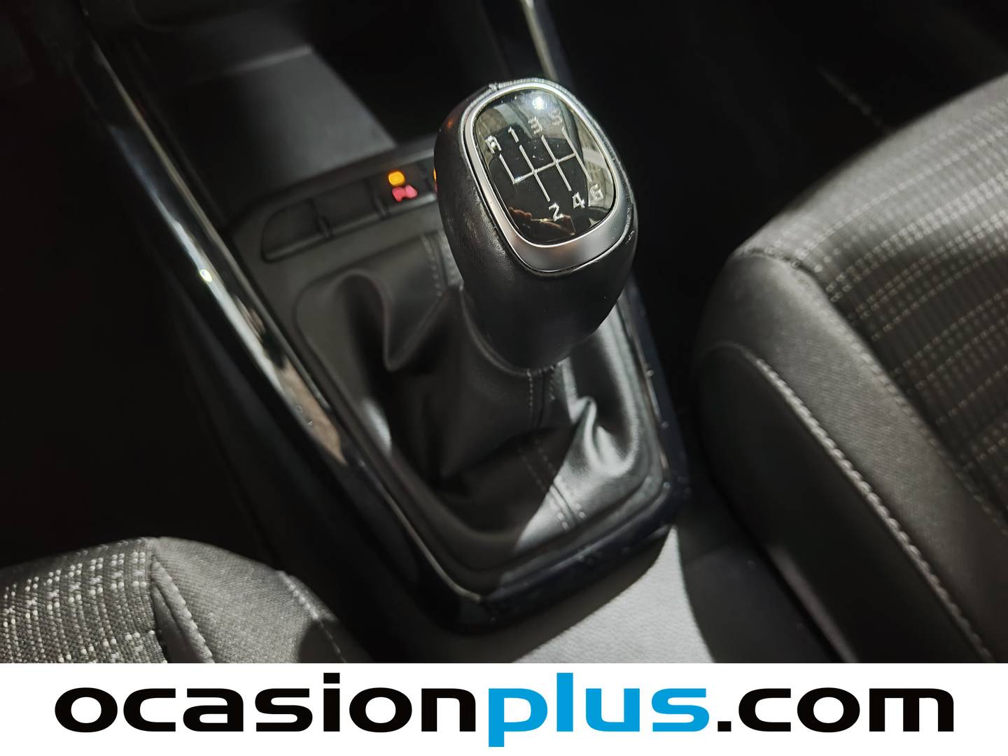 Foto KIA Stonic Kia Stonic 1.0 T-GDi MHEV Drive iMT (100 CV)