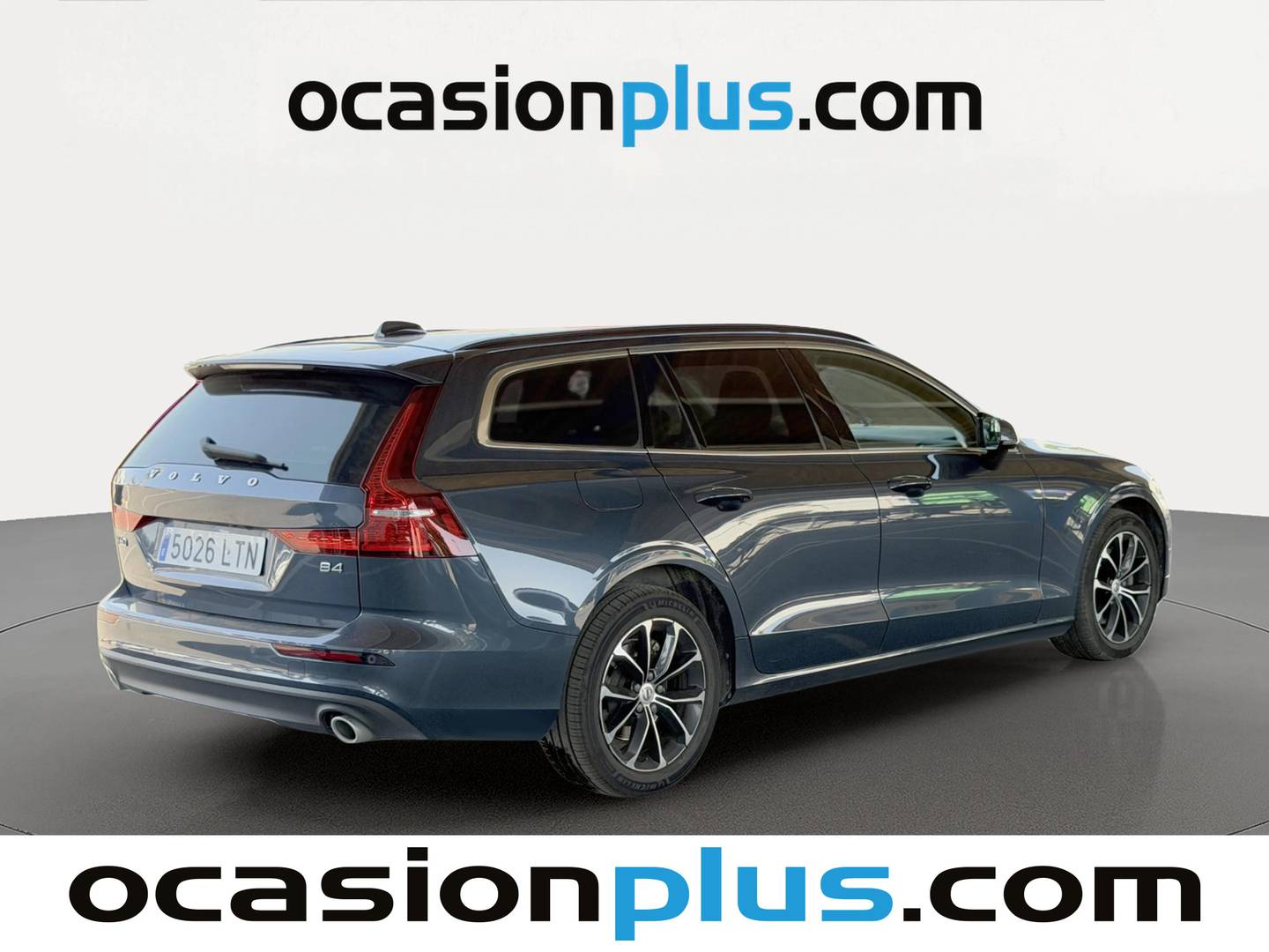 Foto trasera Volvo V60 Volvo V60 B4 D Momentum Pro Auto 145 kW (197 CV) derecha