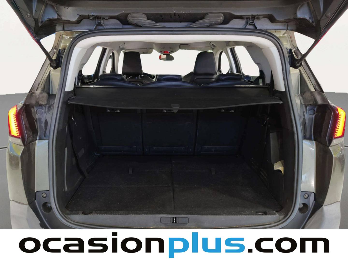 Foto Peugeot 5008 Peugeot 5008 BlueHDi 120 S&S Allure (120 CV) 7 Plazas siete plazas