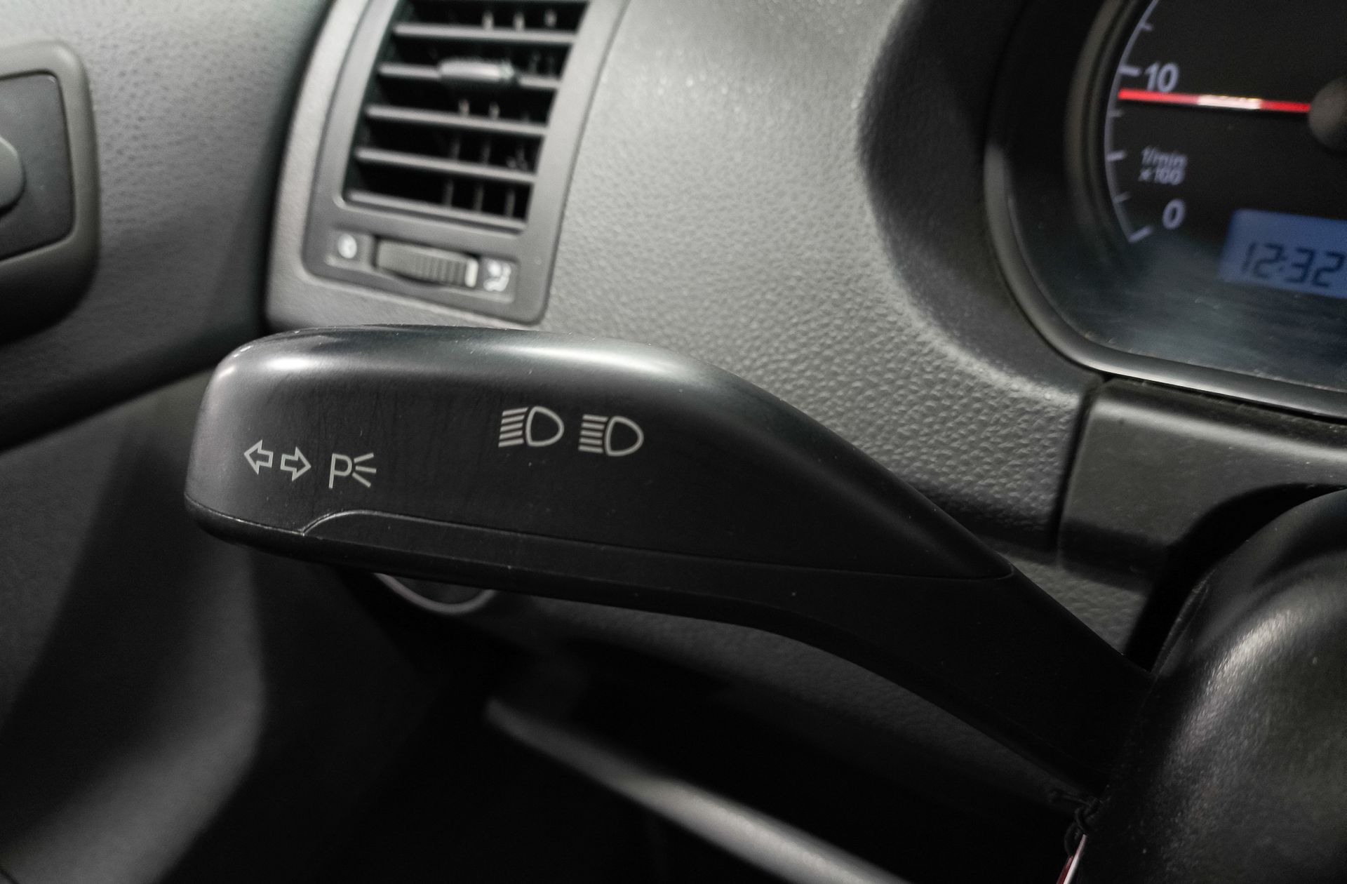Volkswagen Polo Trendline 1.9 TDI - foto 21