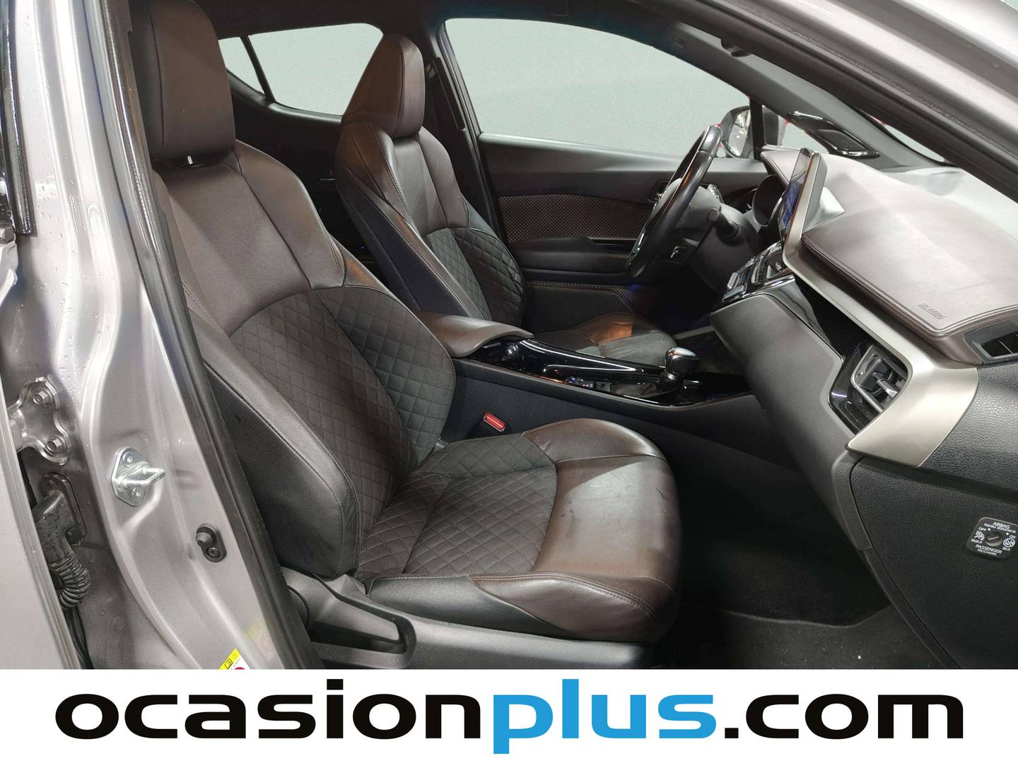 Foto Toyota C-HR Toyota C-HR 1.8 125H Style Plus (122 CV)