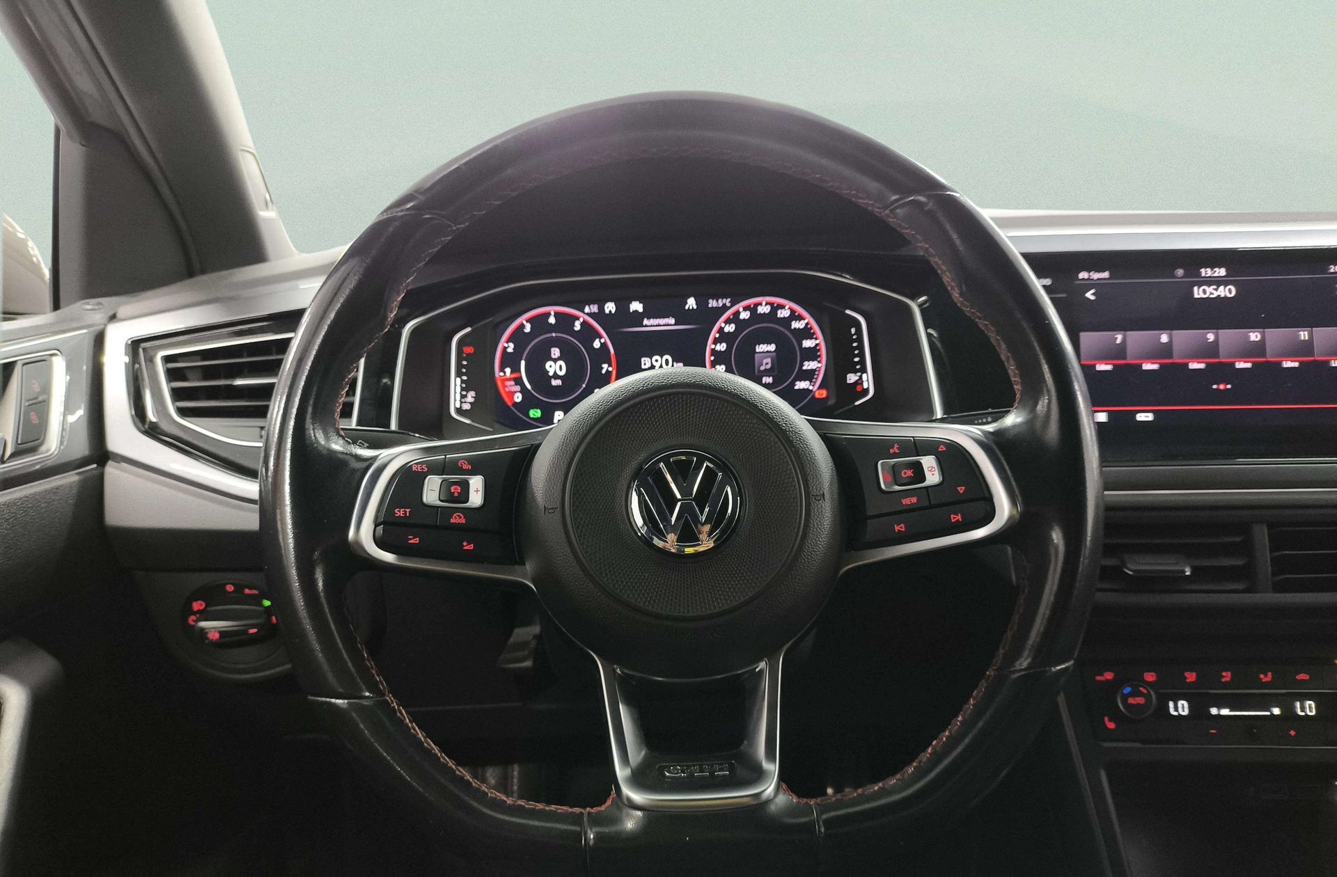Volkswagen Polo GTI 2.0 TSI DSG - foto 22