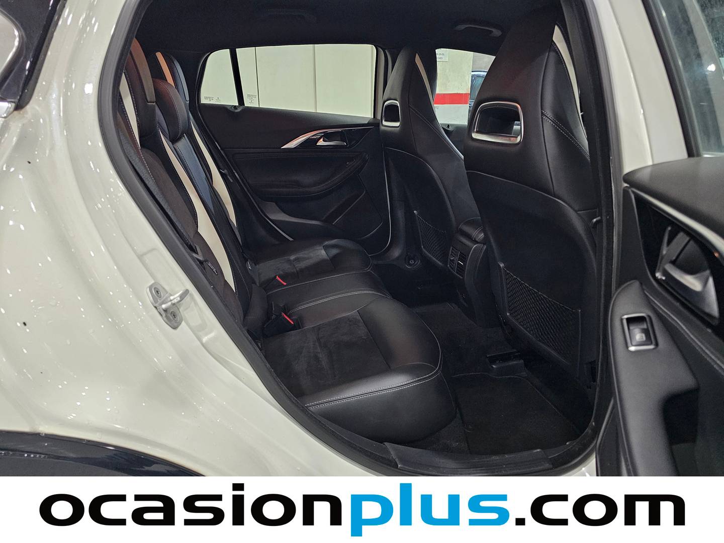 Foto Infiniti Q30 Infiniti Q30 2.2D Sport 7DCT (170 CV)