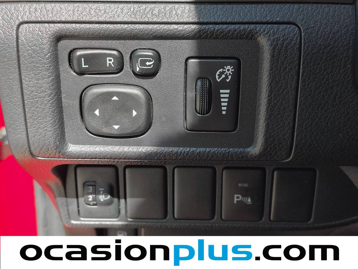 Equipamiento del Lexus CT Lexus CT 200h Executive (136 CV)