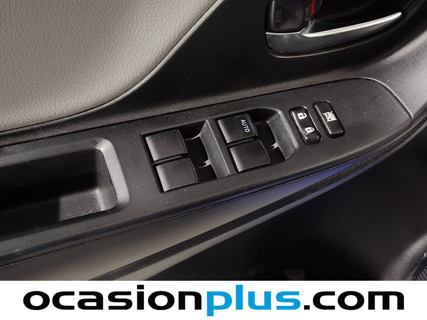 Foto Toyota Yaris Toyota Yaris 1.5 Feel (111 CV)