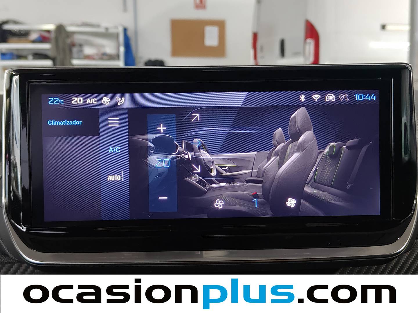 Foto Peugeot 2008 Peugeot 2008 PureTech 130 S&S Allure EAT8 (130 CV)