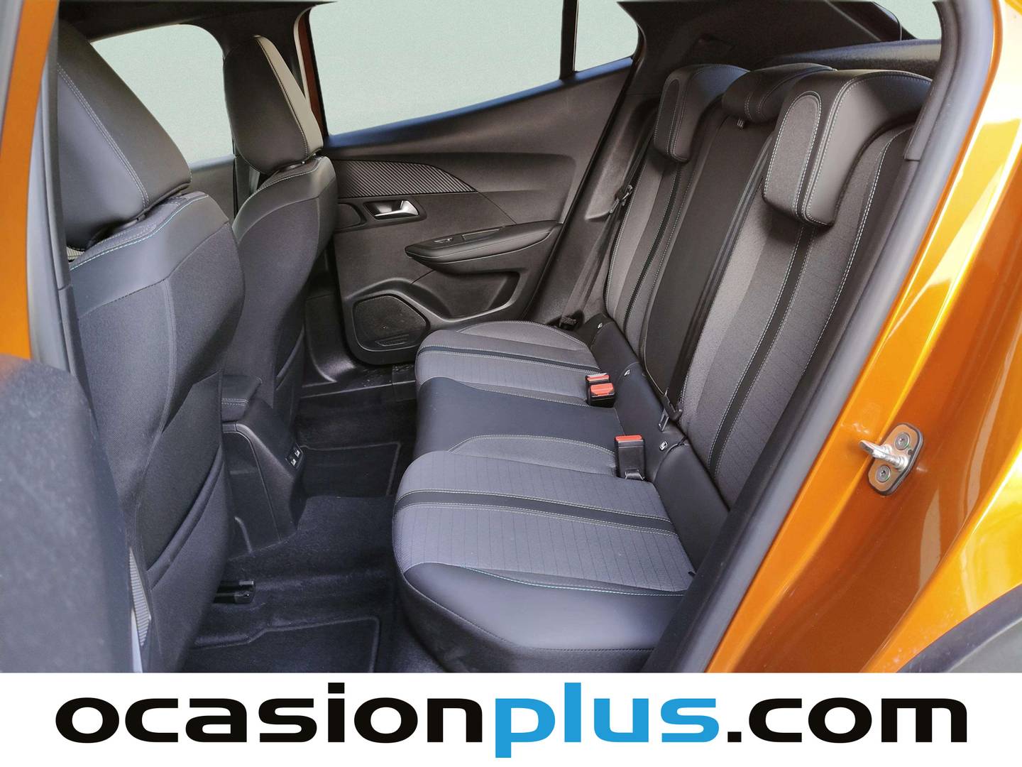 Foto asientos traseros Peugeot 2008 Peugeot 2008 PureTech 130 S&S Allure Pack EAT8 (130 CV)