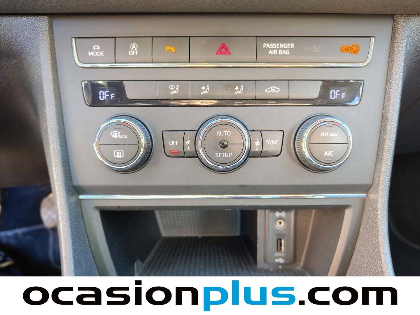 Foto Seat León SEAT León ST 2.0 TDI S&S FR (184 CV)