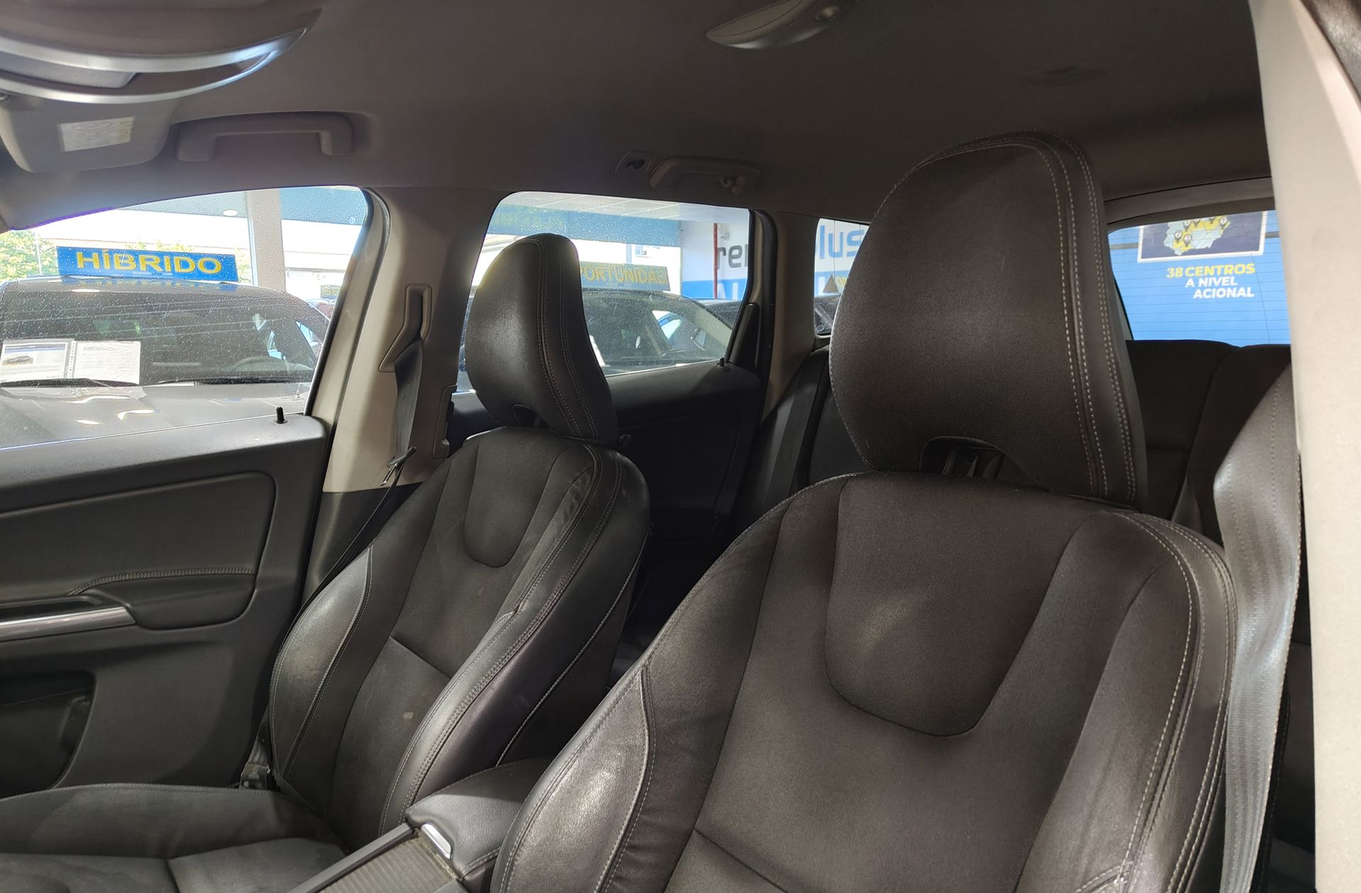 Volvo XC60 D3 Momentum - foto 7