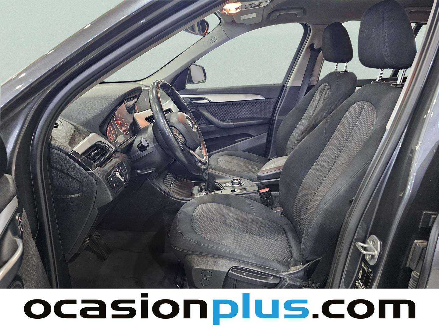 Foto asientos delanteros BMW X1 BMW X1 sDrive18d Business (150 CV)