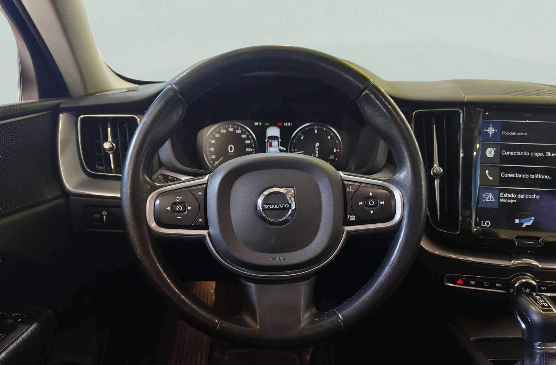 Volvo XC60 D4 Business Plus - foto 26