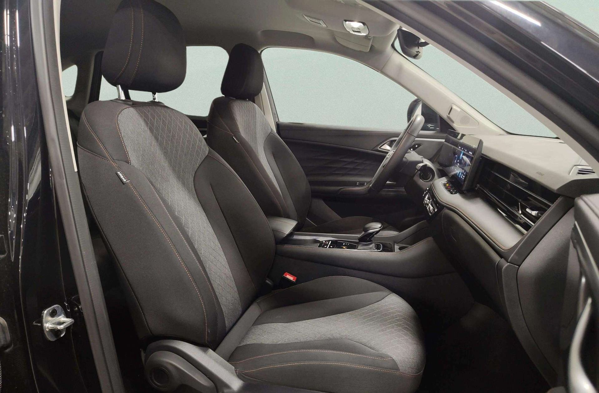 MG HS 1.5T Comfort DCT - foto 19