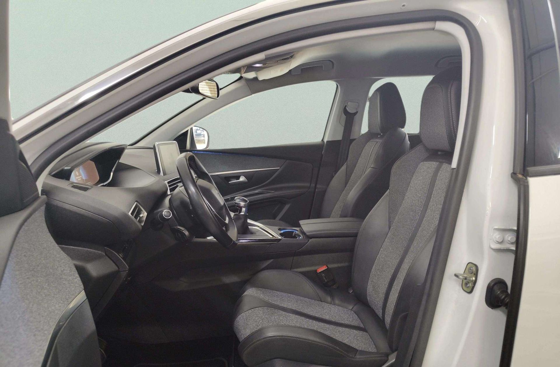 Peugeot 5008 PureTech 130 Allure 7 plazas - foto 10