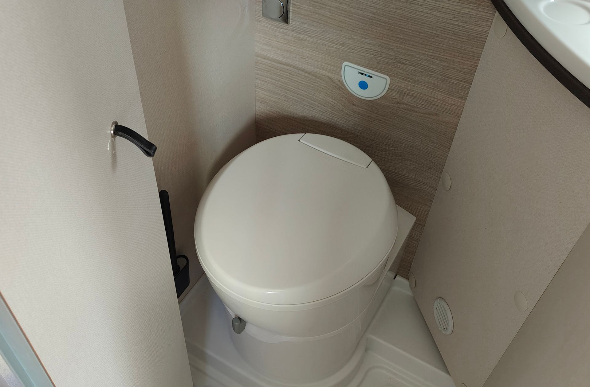 Bürstner GmbH BCS901 Active 2.0D 4 plazas - foto 9