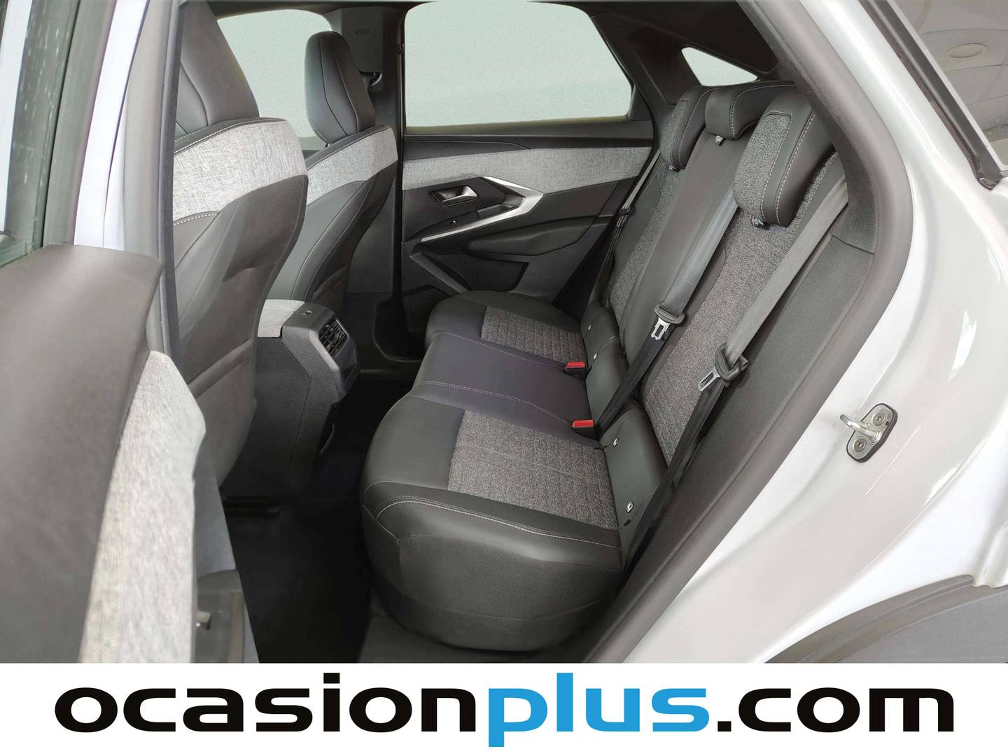 Foto asientos traseros Peugeot 3008 Hybrid Peugeot 3008 Hybrid 145 Allure eDCS6 (145 CV)